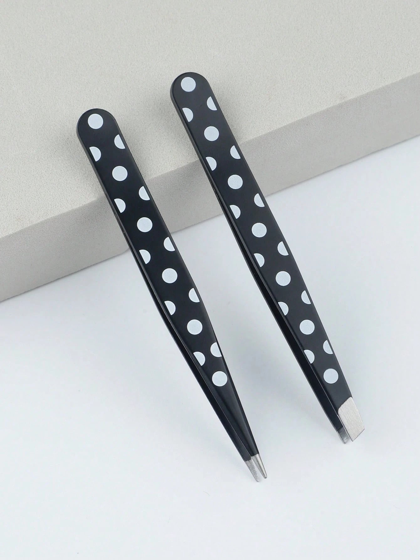 2pcs Stainless Steel Eyebrow Tweezers, Slanted Tip, Women's Makeup Tools, Multi-Function Eyebrow Tweezers, Painted Eyelash Extension Slanted Tip, Professional Facial Hair Removal Eye Care