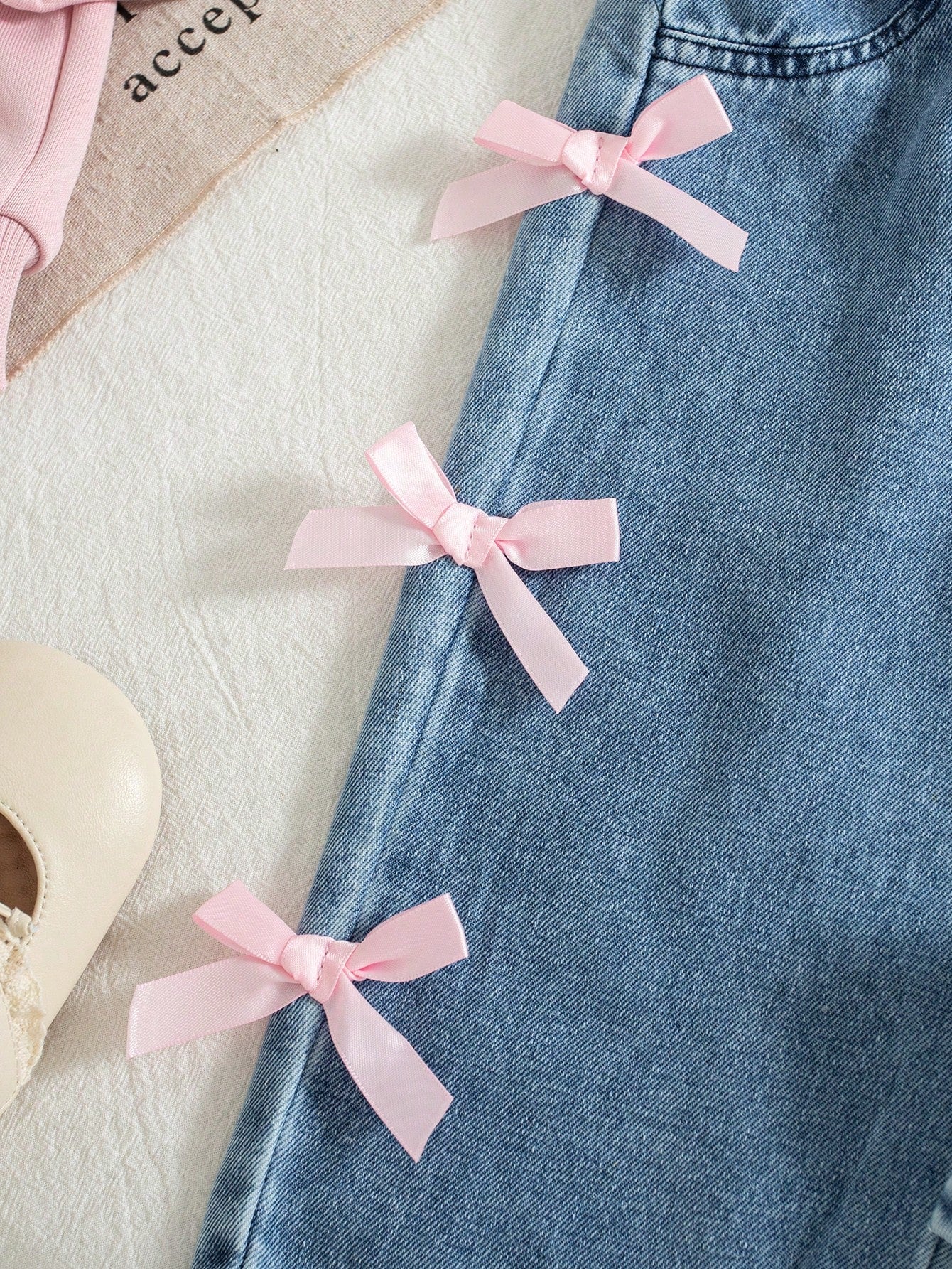 3pcs/Set Baby Girls' Casual American Style Pink Bow Print Hoodie Sweatshirt, Solid Color Camisole, And Bow Tie Straight Leg Jeans, Autumn/Winter