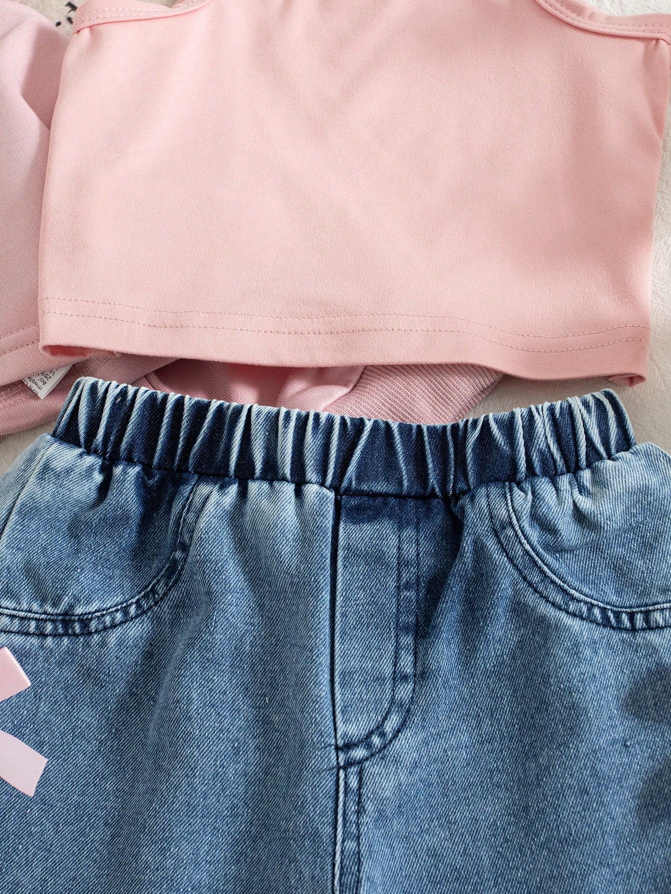 3pcs/Set Baby Girls' Casual American Style Pink Bow Print Hoodie Sweatshirt, Solid Color Camisole, And Bow Tie Straight Leg Jeans, Autumn/Winter