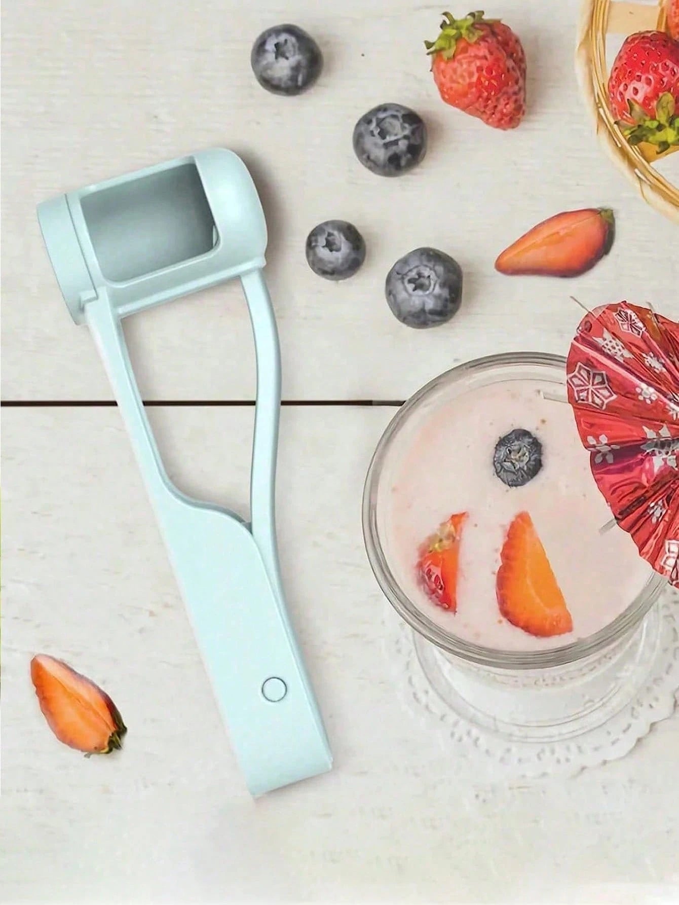 4-In-1 Fruit Slicer Set: Grape Cutter, Tomato Slicer, Grape Slicer, Quartering Tool, Cherry Salad Chopper- Small Kitchen Tools For Quickly Slicing Fruits, Fruit Slicer, Strawberry Slicer- Kitchen Ga