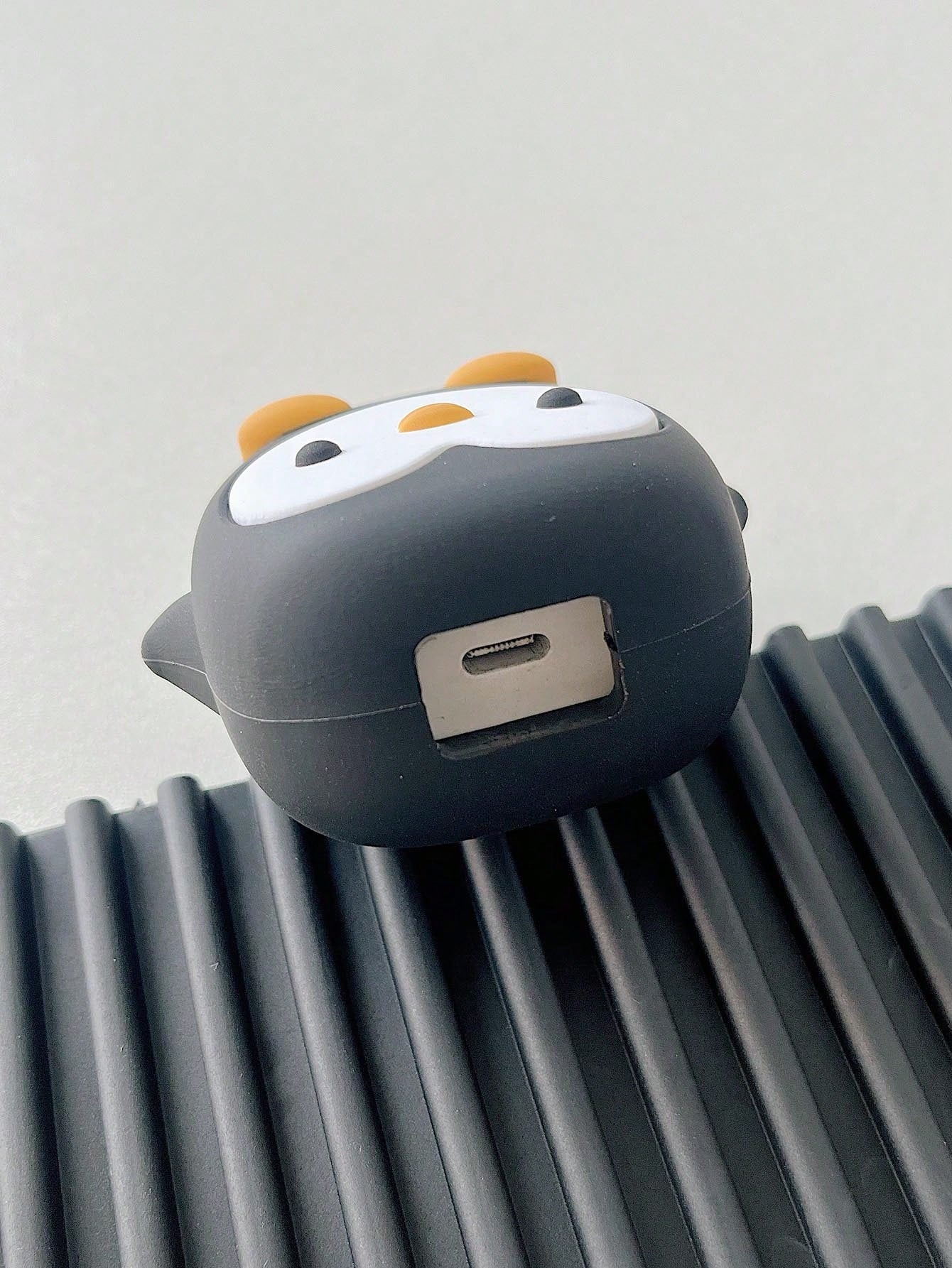 4-In-1 Penguin Design 18W Apple Charger Adapter, Data Cable, Silicone Protector Case Set Compatible With Apple Phones Charger Protector Charger Case Phone Accessories