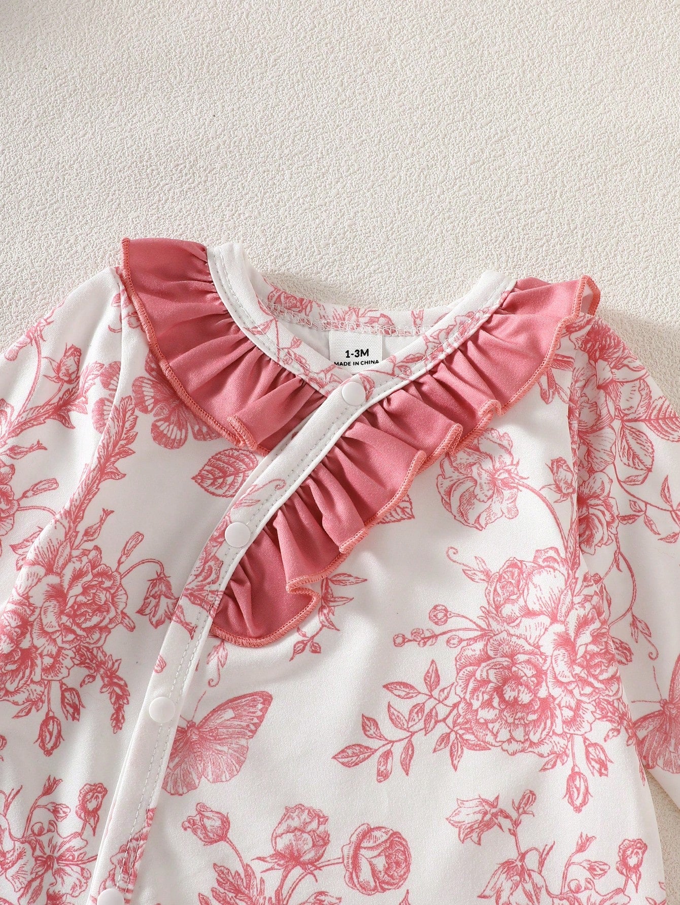 4pcs/Set Newborn Baby Gift Light Pink Cute Infant Long Sleeve Floral Romper Set Autumn Holiday Girl Clothes Includes Swaddle Hat Mittens 0-9 Months