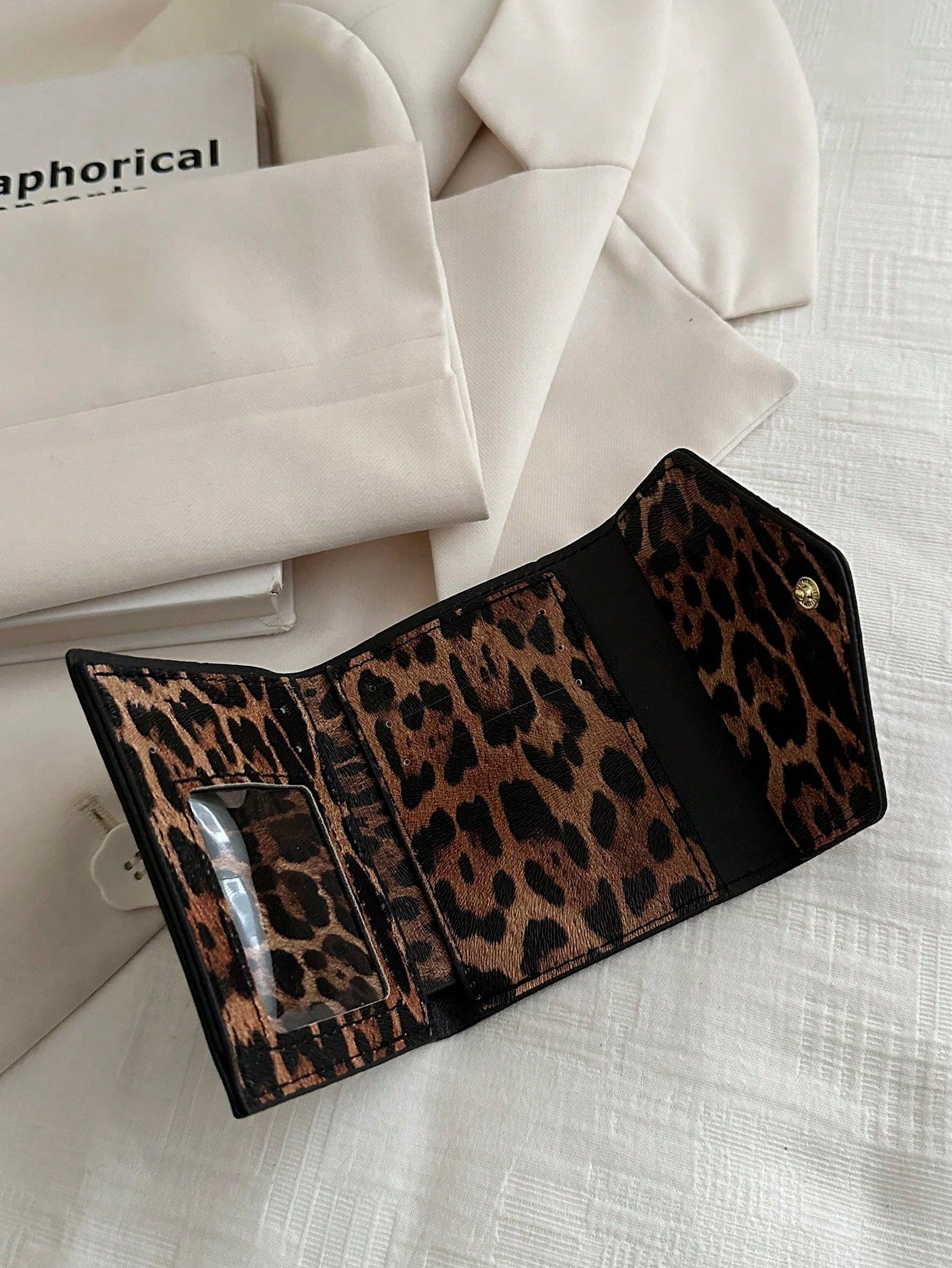 A Fashionable Ladies' Wallet, A Leopard Print Multi-Slot Wallet, A Portable Coin Purse, Can Be Given To Mom And Girlfriend To Go, Travel, Vacation