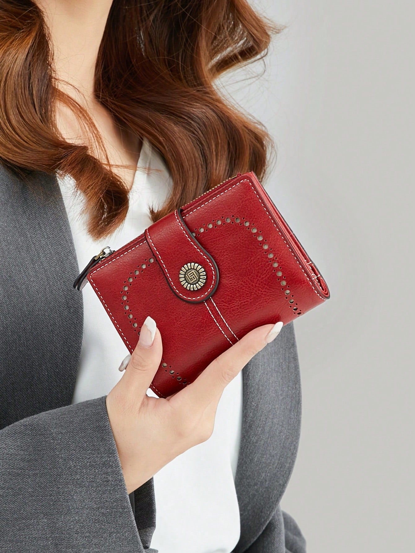 Anti-Theft Large Capacity Trifold Short Wallet, Multiple Card Slots PU Material, Solid Color Zipper Clasp Wallet, Multi-Functional European And American New Vintage Hollow Out Women's Valentine's Day