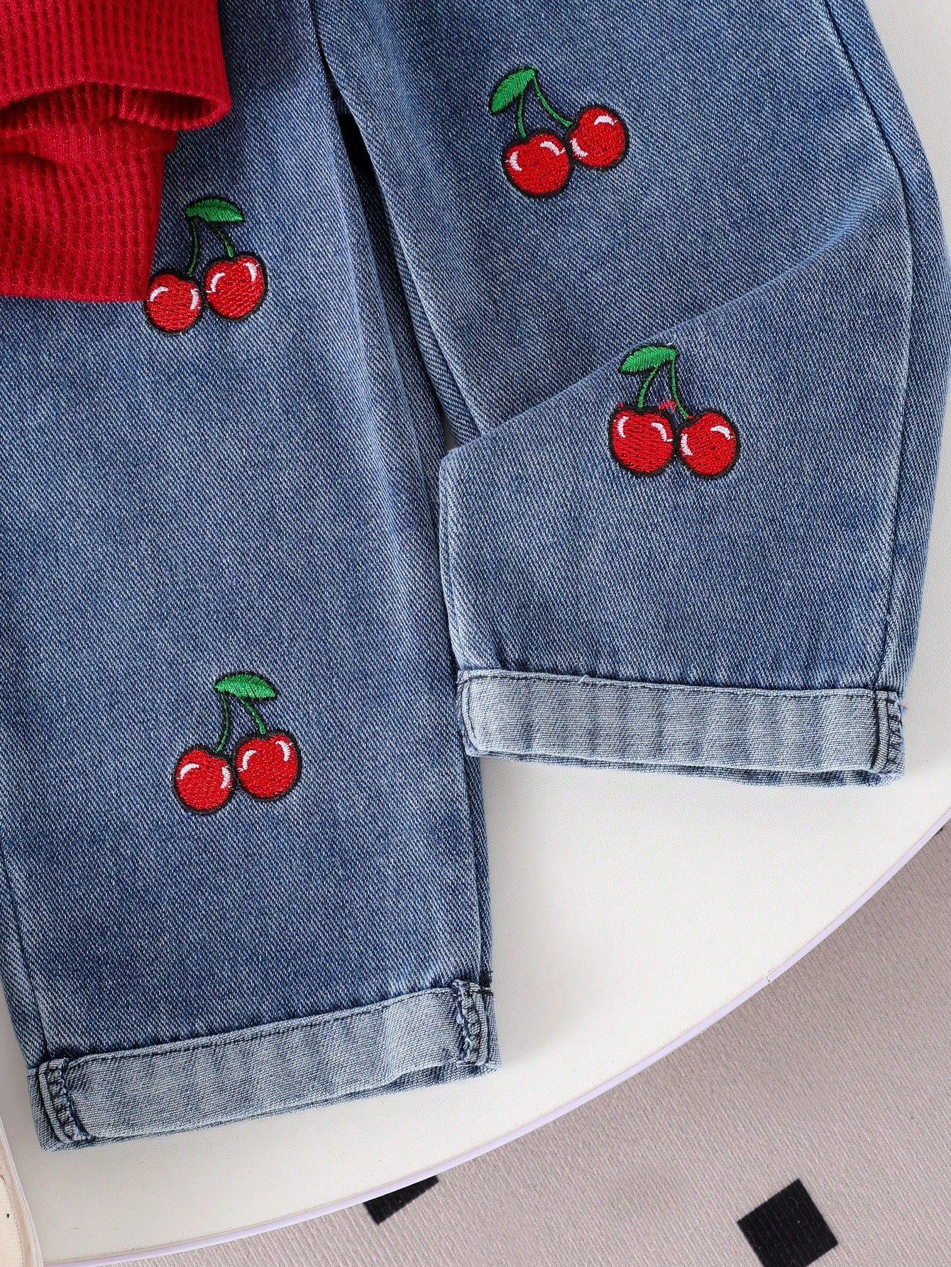 Baby Girl 2pcs Set- Colorblock Shirt Collar Top With Cherry Embroidery And High-Waist Button-Decorated Cherry Embroidery Cuff Jeans Set, Fashion, Birthday Gift