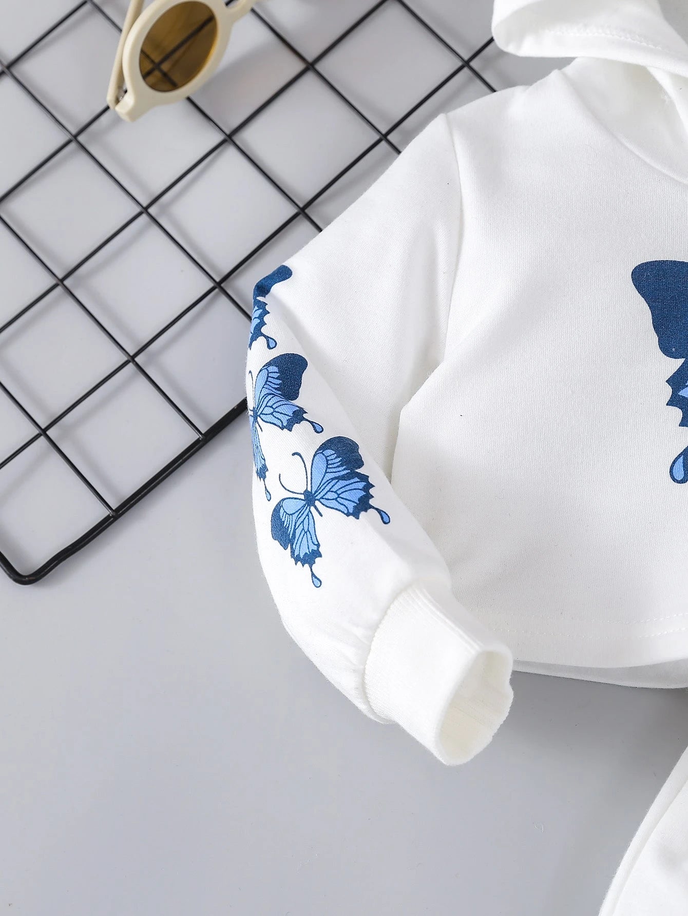 Baby Girl Butterfly Print Hoodie & Sweatpants
