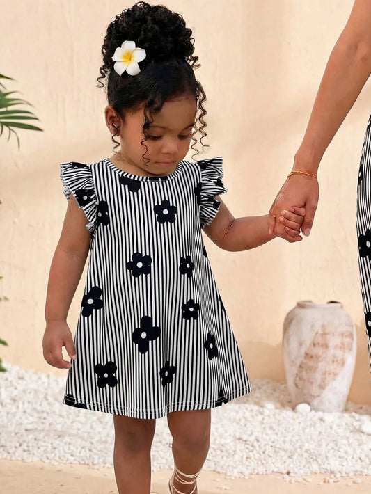 Babygirl Cute Knitted Black & White Striped Floral Pattern Cap Sleeve Dress
