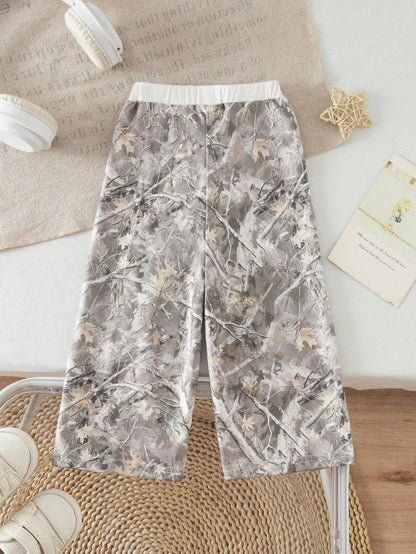 Babygirl Versatile Cute Leaf Pattern Elastic Waist Loose Pants Fall Winter