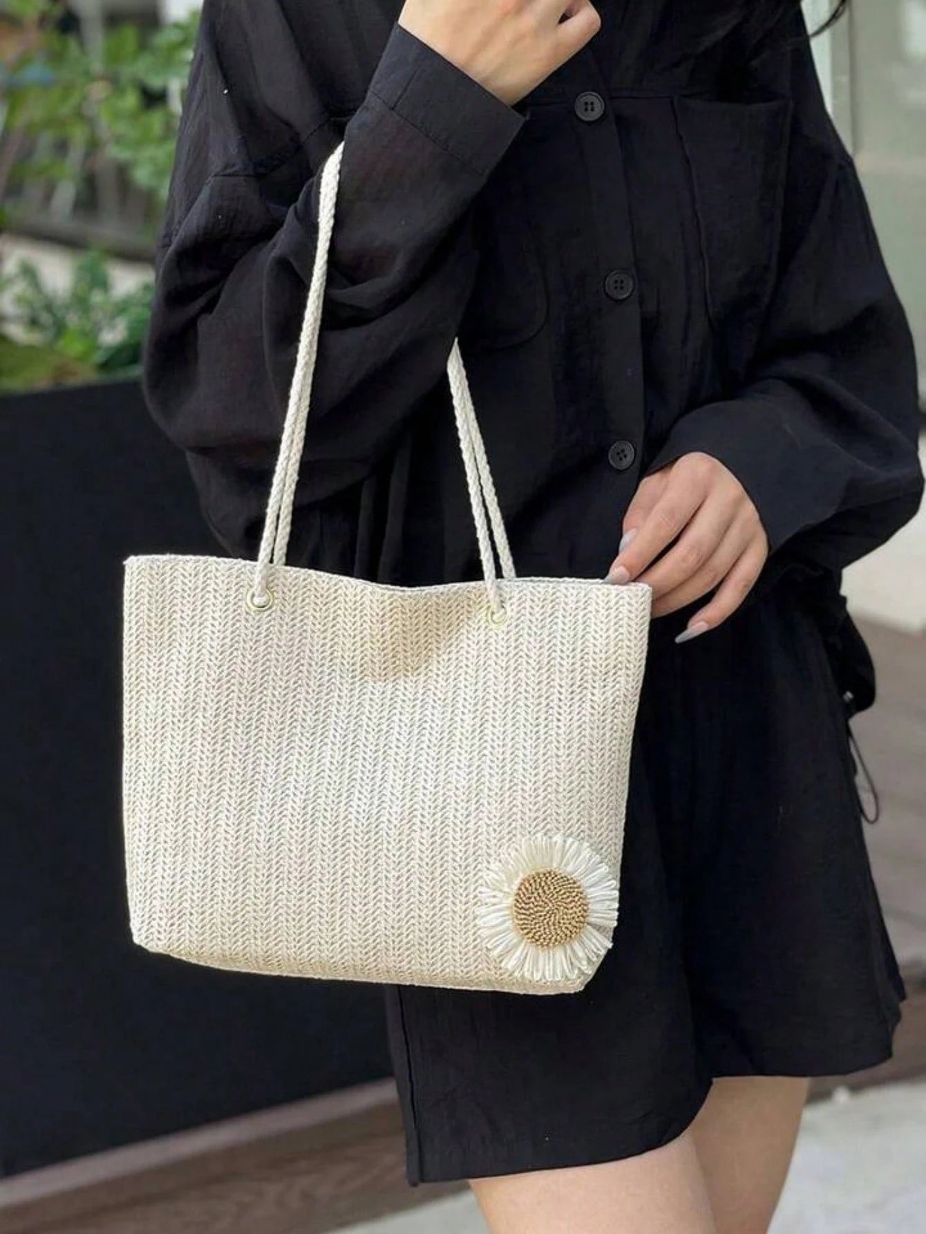 Beige Woven Handbag With Floral Decoration, Casual Style, Suitable For Office, Beach,Straw Bag