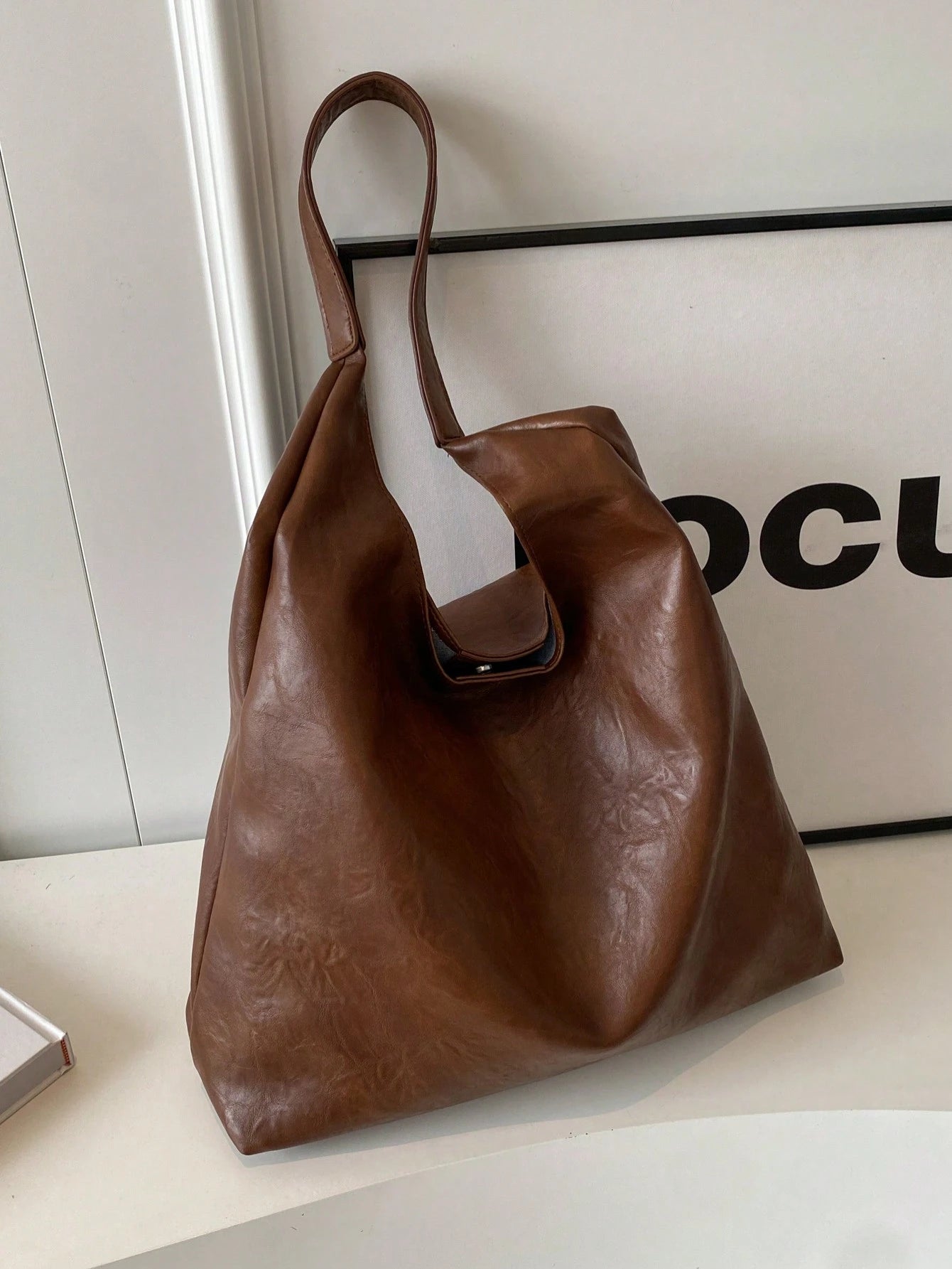 Coffee Brown Vintage Soft PU Tote Bag 2026 New Fashion Large Capacity Soft Bag Minimalist Solid Color Shoulder Bag With Inner Pouch Casual Versatile Women's Large Bag Suitable For Daily Use Commuting