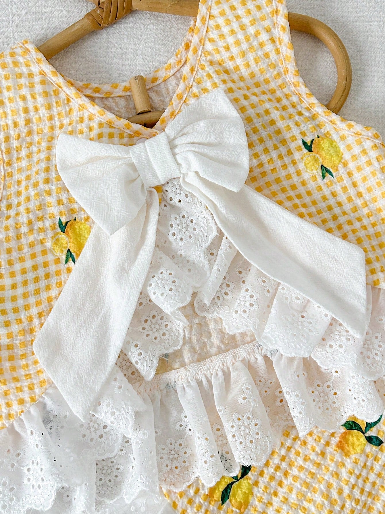 Cozy Pixies Baby Girl Floral Print Contrast Trim Sleeveless Top And Elastic Waist Pants 2 Piece Set