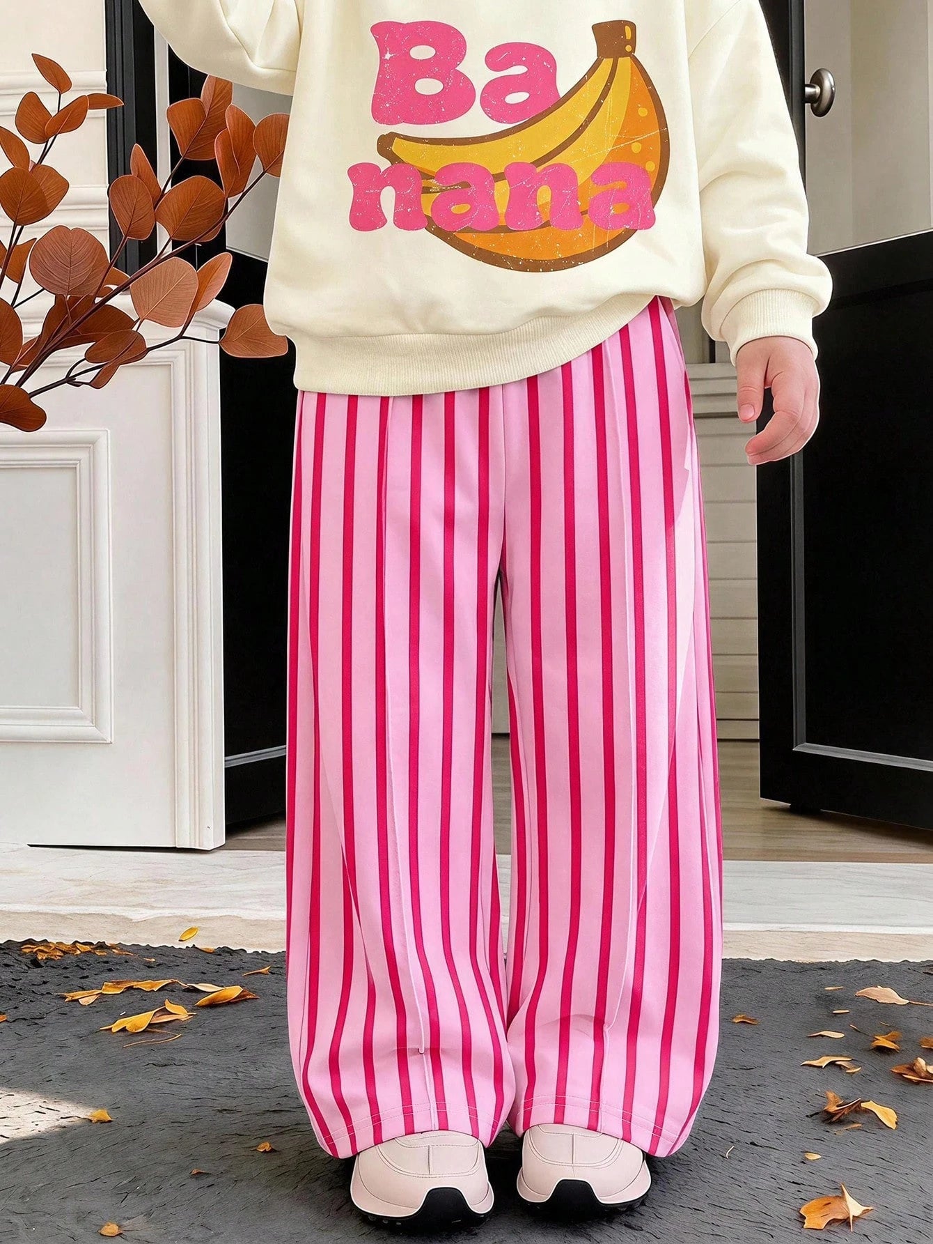 Cream White & Pink, Cute Dopamine Cartoon Banana Fruit Pattern, Baby Girl Casual Soft Thick Long Sleeve Crew Neck Pullover Sweatshirt & Wide Leg Pants Set, Suitable For Autumn/Winter, Comfortable & Ea