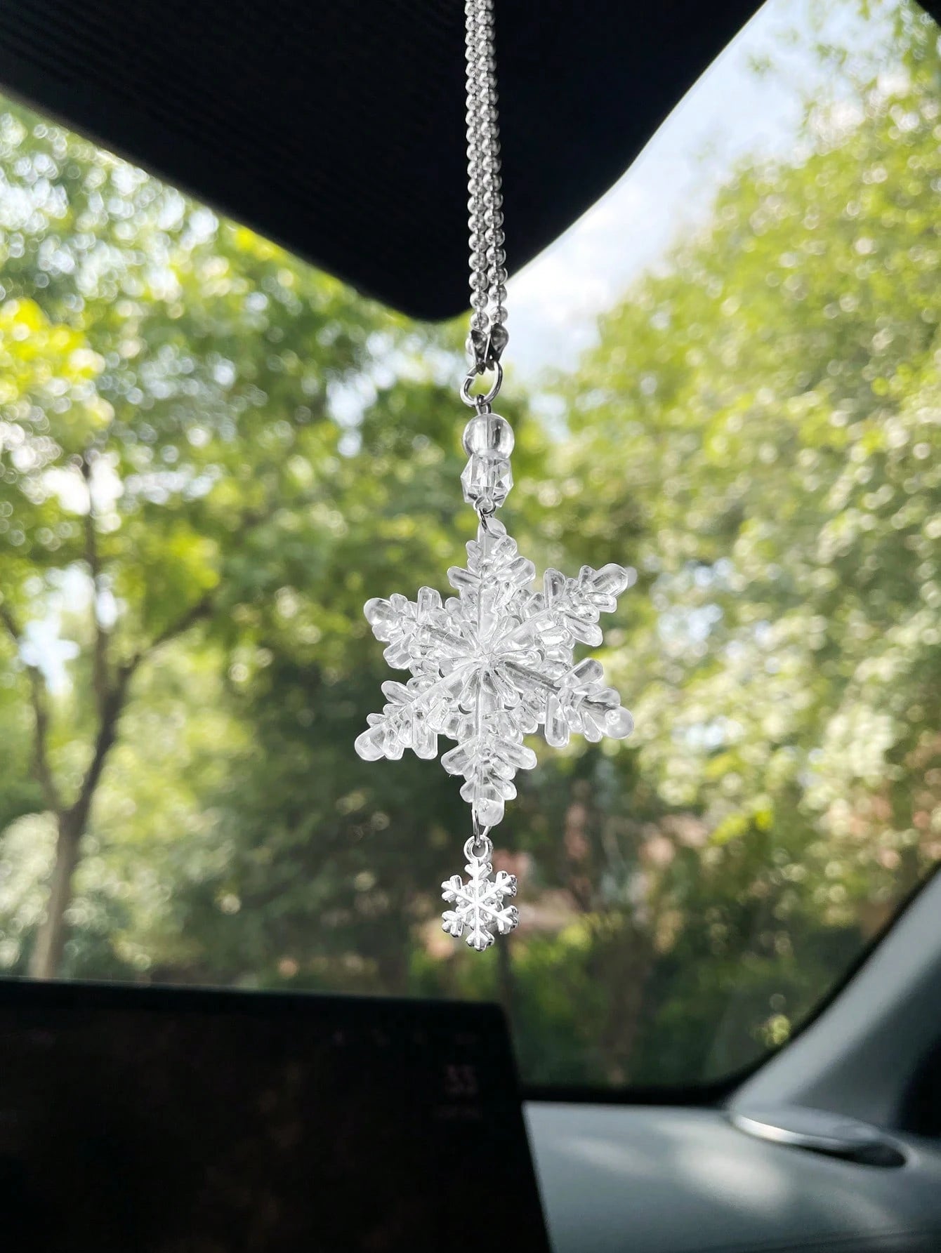 Creative Snowflake Car Hanging Ornament, Car Interior Hanging Decor, Car Decoration Pendant, Rearview Mirror Hanging Ornament