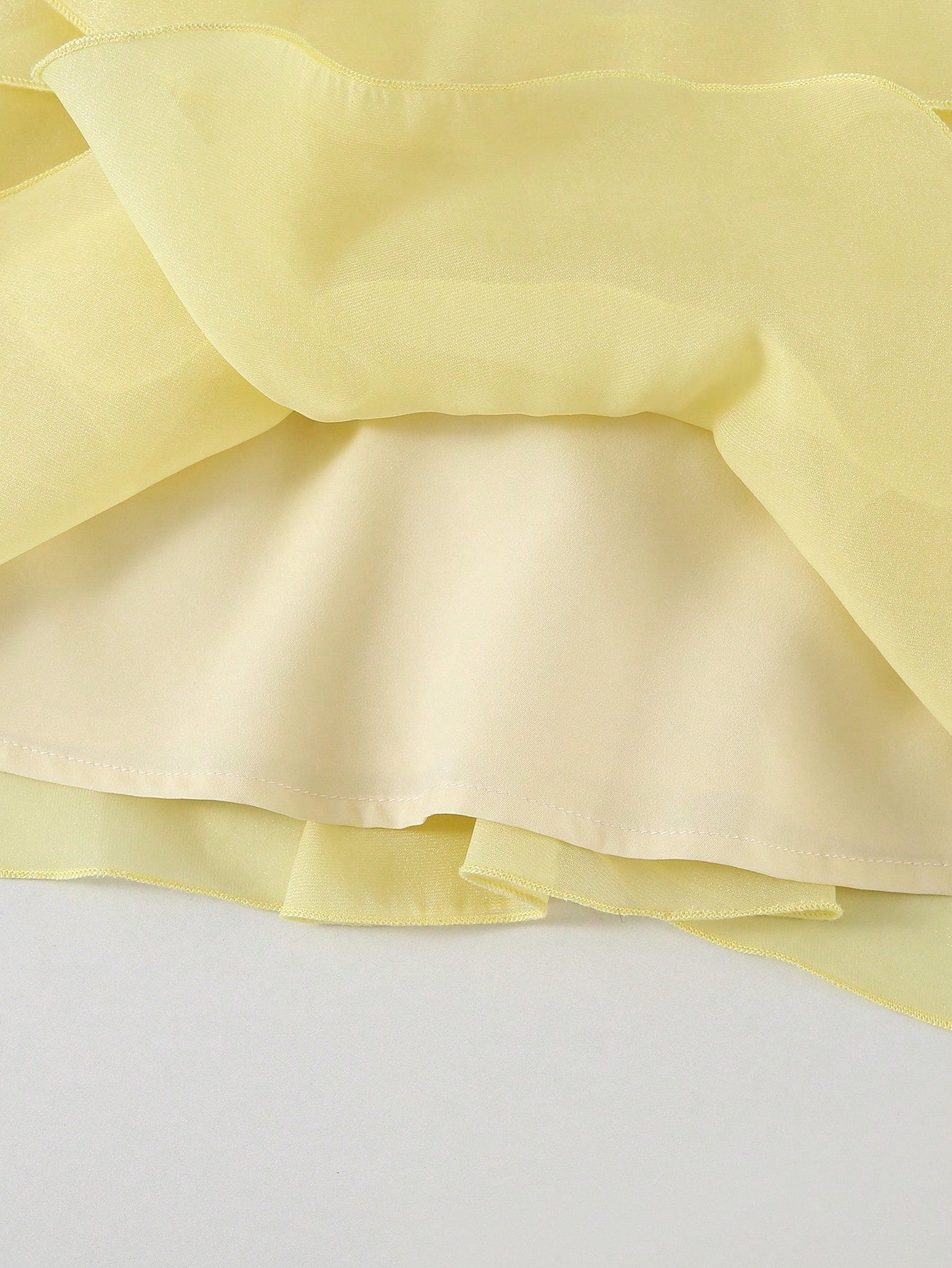 Cute And Elegant Yellow Floral Sleeveless Dress For Baby Girls With Ruffles,Perfect Spring Summer.Features A 3D Ruffle Hem Is Ideal Summer Vacation.