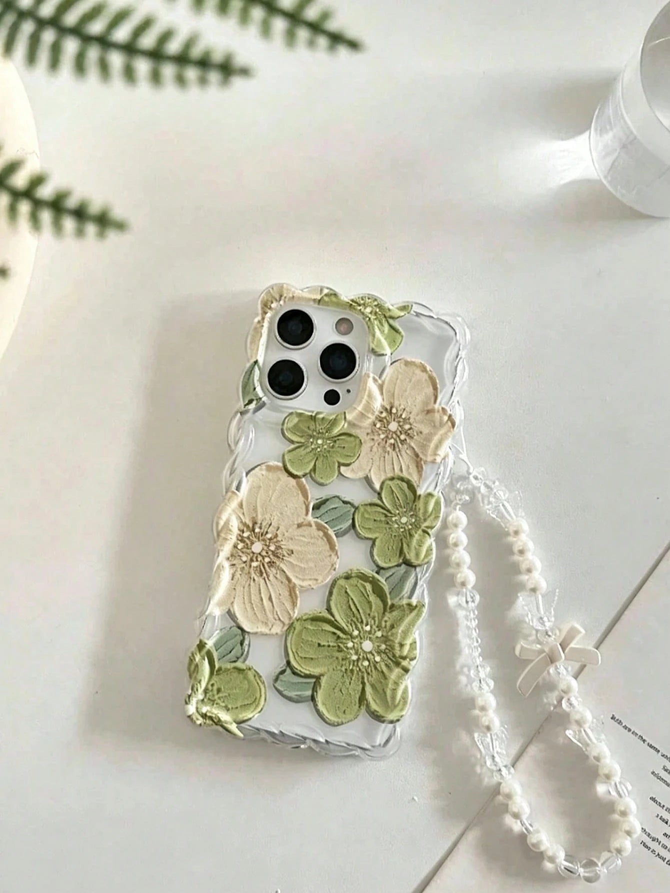 Ditsy Floral Painted Braided Wave Edge Minimalist Premium TPU Shockproof Phone Case Protective Cover With Handmade Beaded Bracelet Accessory Compatible With IPhone 17pro/17Air/17/17promax 16/11/16pro