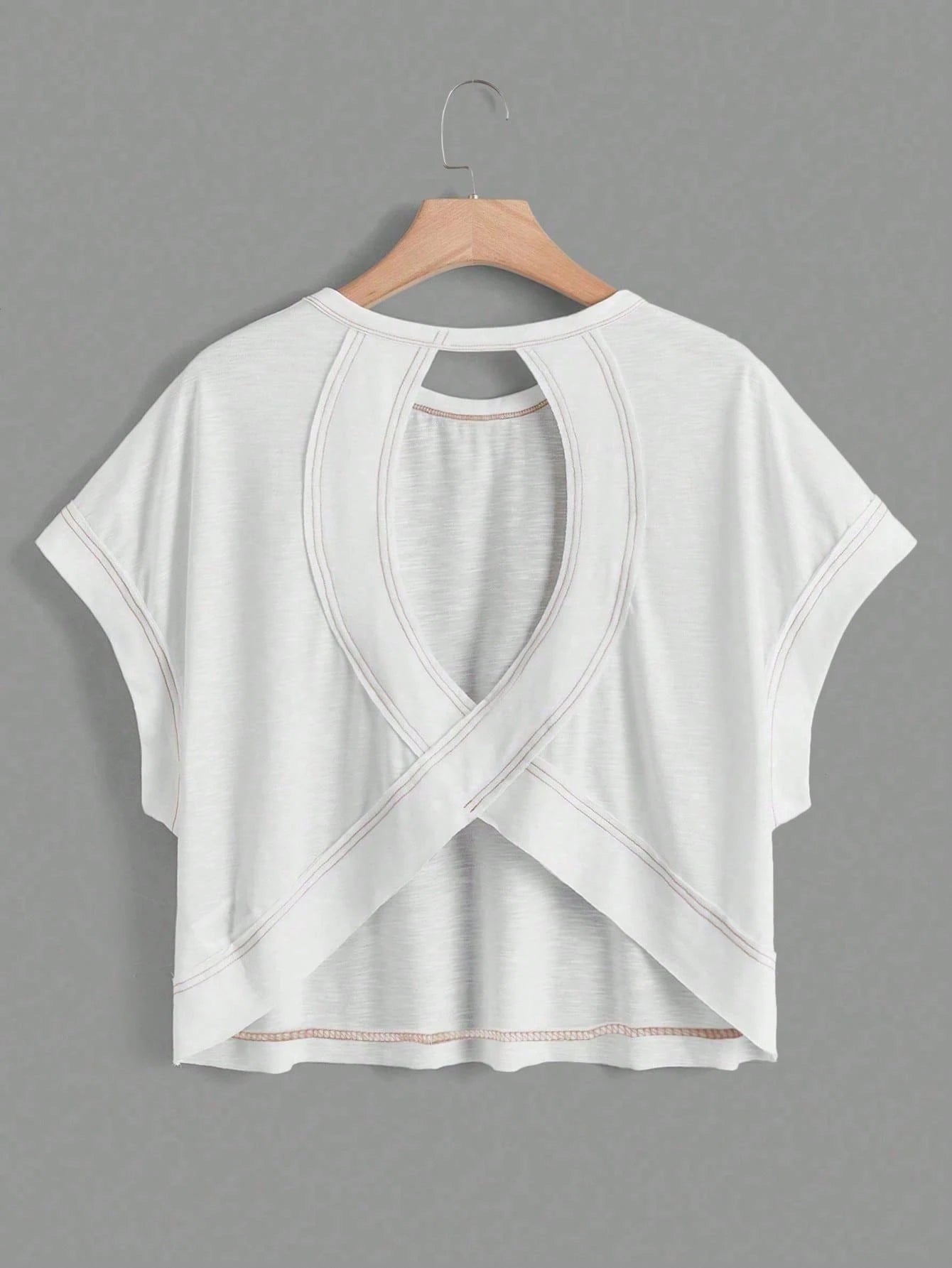Essnce 2pcs Women Casual Round Neck Backless Batwing Sleeve T-Shirt Set,White And Black Summer Retro Y2K Boho Gym Music Festival Cut-Out Back Top