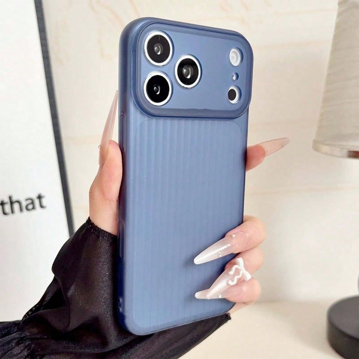 Fashion Linear Groove Bumper Case For IPhone 17 16 15 14 Pro Max Luxury Non-Slip Drop Protection Shockproof Integrated Camera Armor Cover