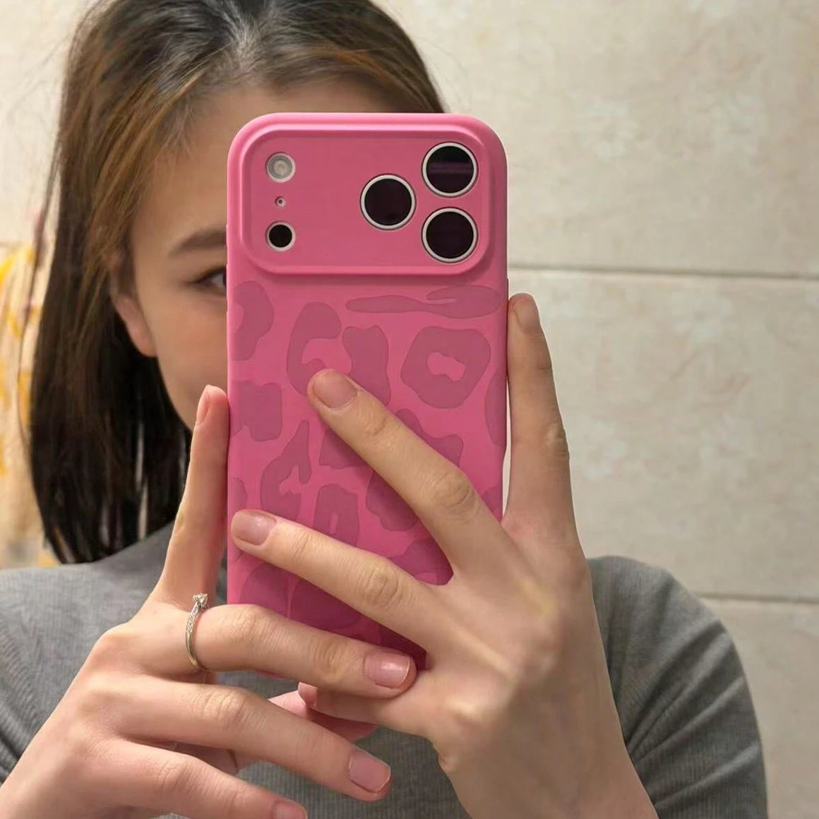 Fashionable Fuchsia Leopard Print Phone Case Compatible With IPhone 17 Pro Max/17 Pro/17/16 Pro Max/16/16 Pro/15/15 Pro Max/15 Pro/11/12/13/14 Pro Max/12 Pro/12 Pro Max/13 Pro/13 Pro Max/14 Pro/14 Pro