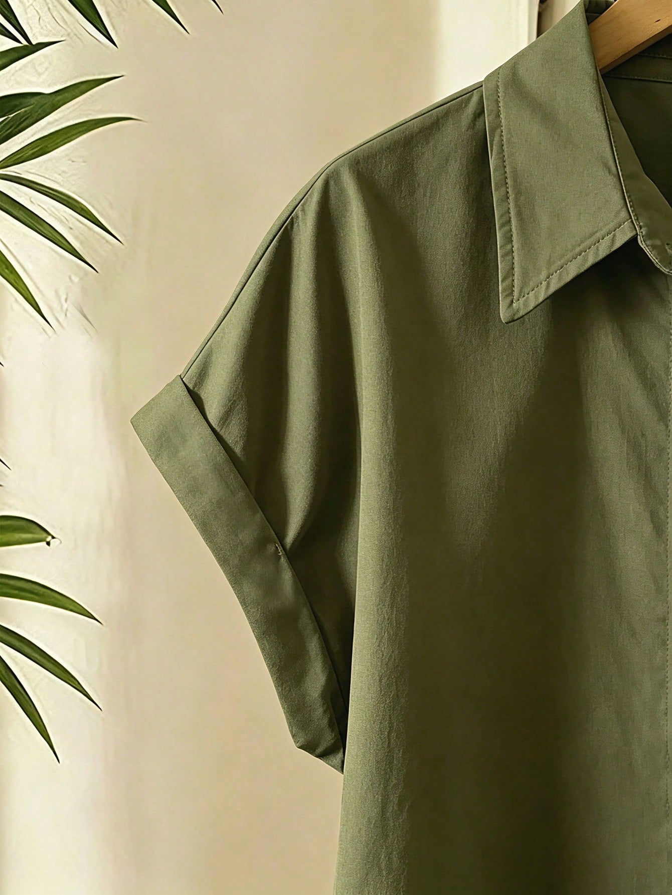 Franclia Solid Color Short Sleeve Pocket Casual Vacation Shirt