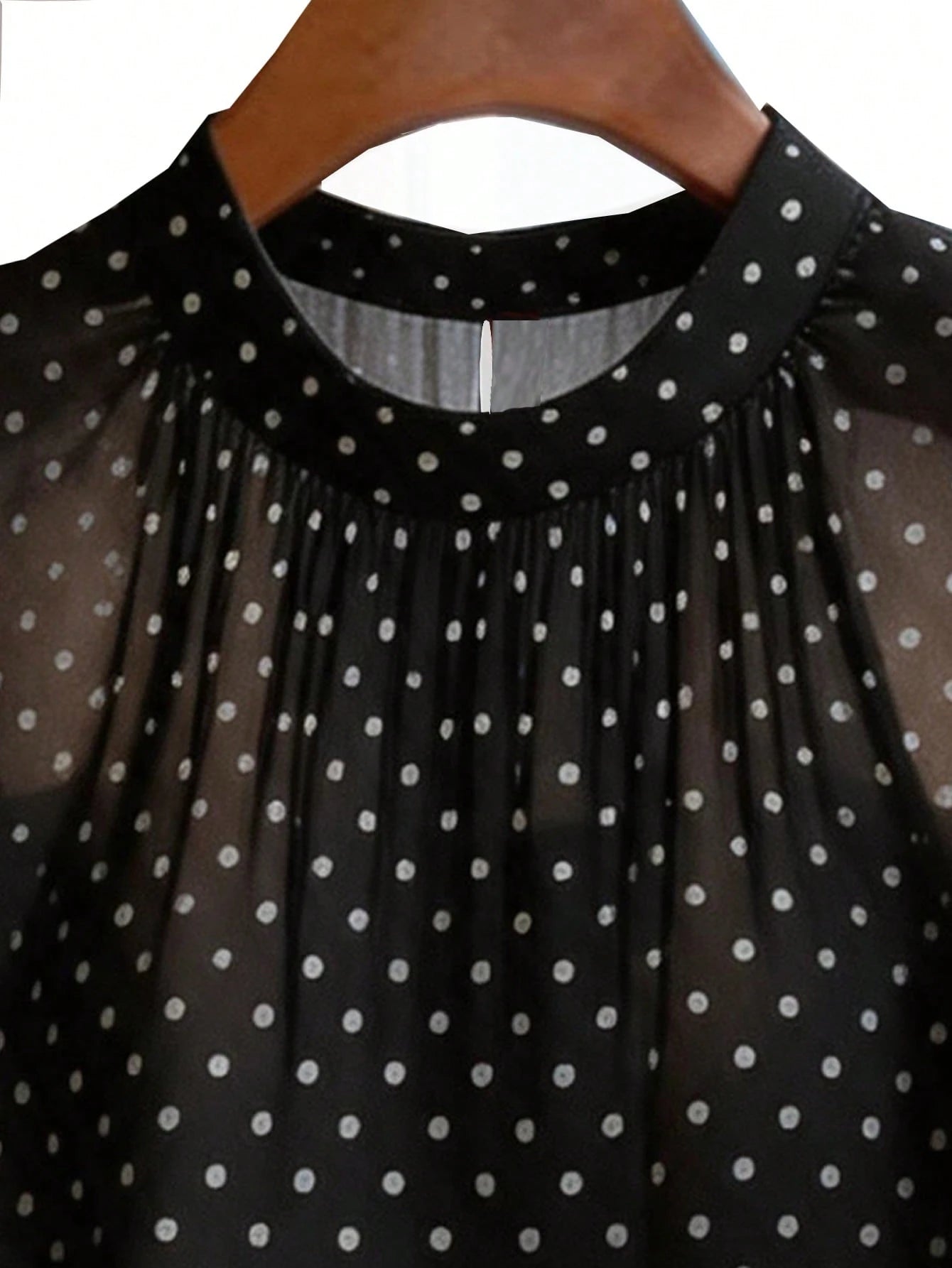 Franclia Women's New Black Base White Polka Dot Chiffon Sleeveless Top| French Retro Sweet Style, Lightweight Chiffon Fabric Suitable For Dates, Shopping/Afternoon Tea, Double-Layer Ruffle Slee