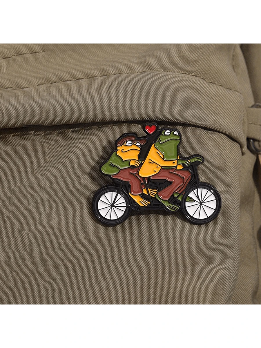 Frog Bicycle Love: Fun And Romantic Brooch That Highlights Your Unique Personalized Halloween Pin For Clothes Bag Charm Backpack For School Kpop Teacher Supplies Bag Charms Cute Office Accessories Shi