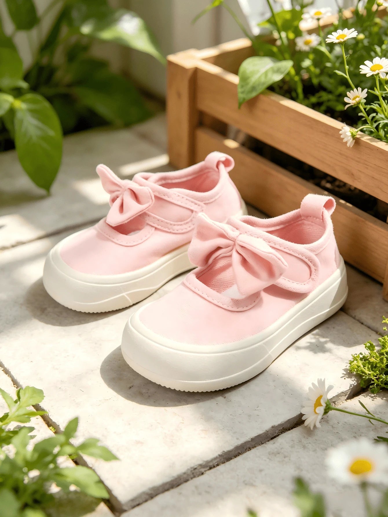 Girls' Pink Sweet Style Cute Bow Fashion Comfortable Breathable Soft Sole Casual Square Toe Cloth Shoes Suitable For Spring Outdoor Garden Activities And Play