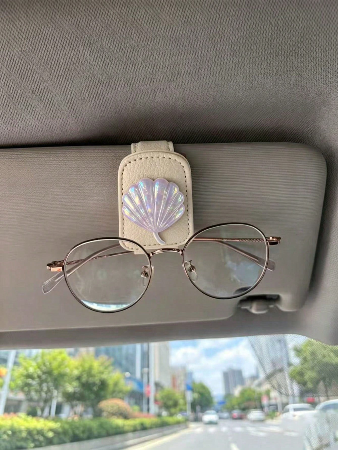 Glitter Shell Soft Leather Car Glasses Clip, Pink And Beige, Universal Car Sun Visor Fashion Glasses And Parking Ticket Holder