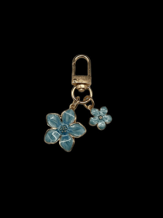 HAILIAN 1pc Alloy Cherry Blossom Shaped Keychain Lightweight & Ethereal Sakura With Square Tag Suitable For Bag Charm Car Key Chain Couples Birthday Holiday Gifts Gifts For Women Valentines