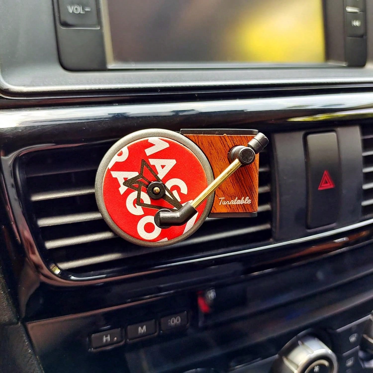 JVHGUBAY Car Vent Clip Aromatherapy Fragrance Diffuser, Car Retro Air Freshener Clip Car Record Player Design Turntable Perfume Vent Outlet