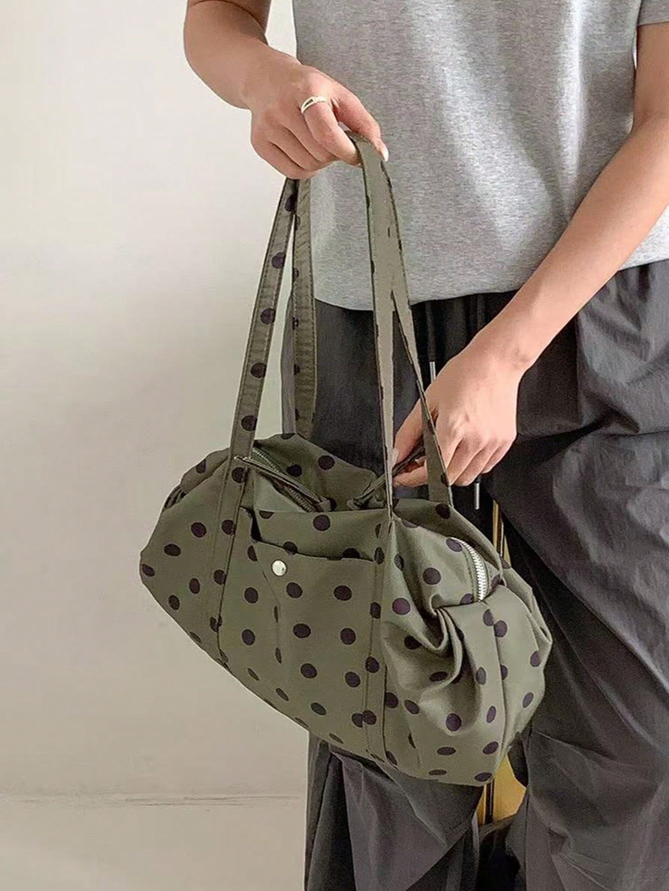 Korean Minimalist Polka Dot Shoulder Bag, Large Capacity Cloth Tote Bag, Ultra-Light Portable For Travel, Commute, Outdoor, Daily Shopping, Polka Dot