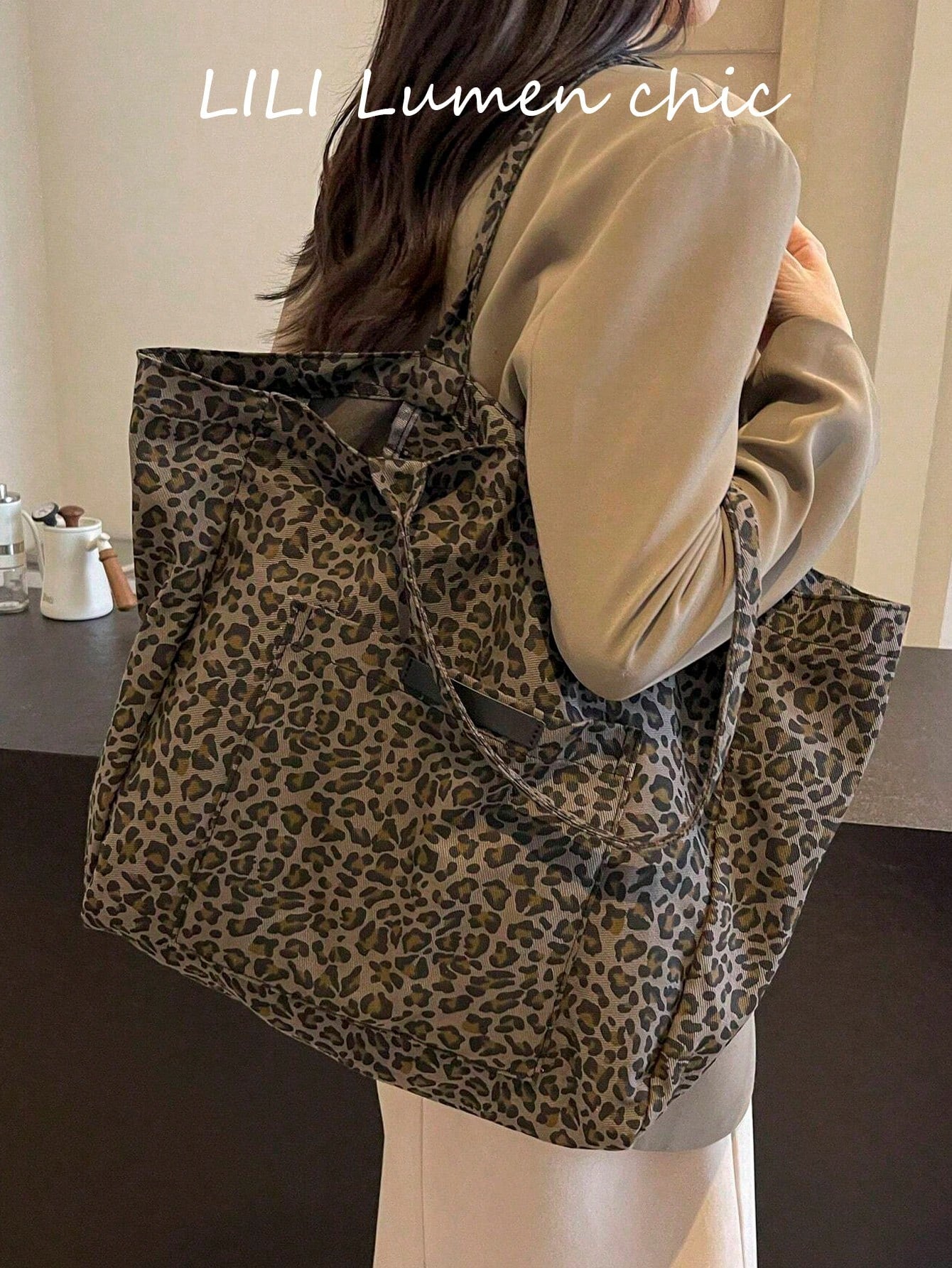 Leopard Print Fabric Tote Bag, Minimalist Relaxed Oversized Design With Sturdy Wear-Resistant Fabric Material, Suitable For Students' Classes, Daily Outings, Weekend Shopping, Short Trips And Organizi