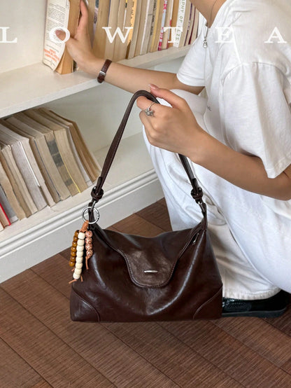low tea Shoulder Fashion Versatile Dumpling Shaped Bag With Adjustable Strap, Suitable For Commuting, Shopping And More (With Pendant)