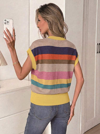 LUNE Women's V-Neck Printed T-Shirt, Versatile Summer Tee