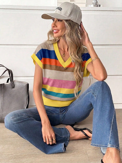 LUNE Women's V-Neck Printed T-Shirt, Versatile Summer Tee