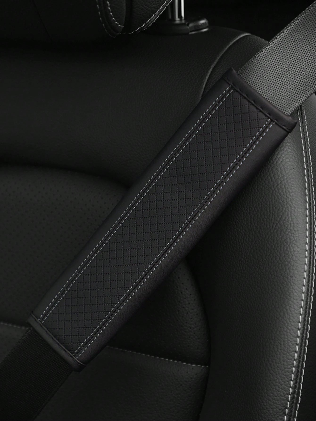 MEIKAXIU 1pc PU Leather Embossed Car Seat Belt Cover Protector, Universal Car Interior Decorative Accessories, All Season,Car Acessesories