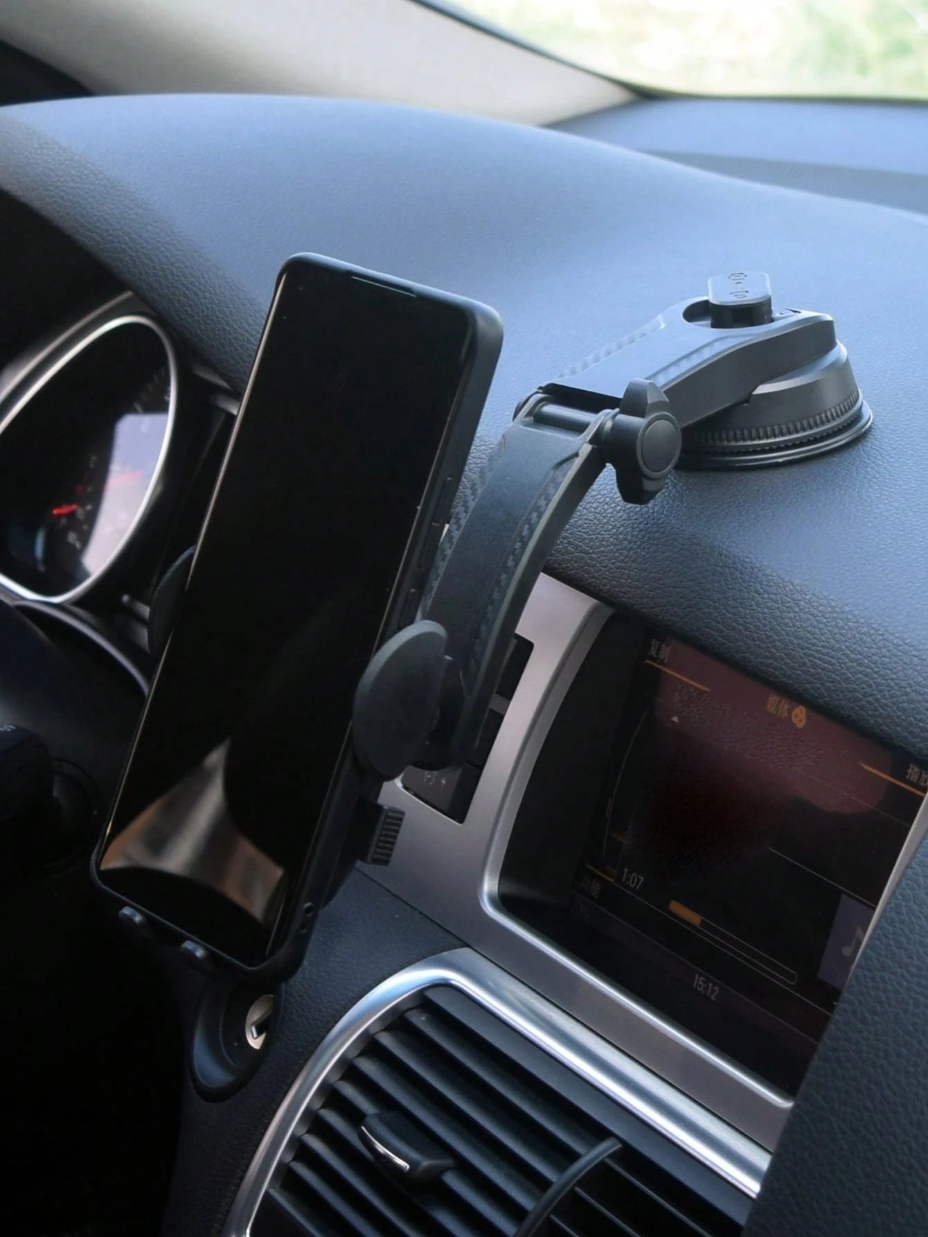New Car Dashboard Phone Mount, 360 Degree Rotation, Auto Locking, Height Adjustable Compatible With IPhone, Android Phone, Gift For Birthday, Family, Friends Car Accessories, Car Phone Holder