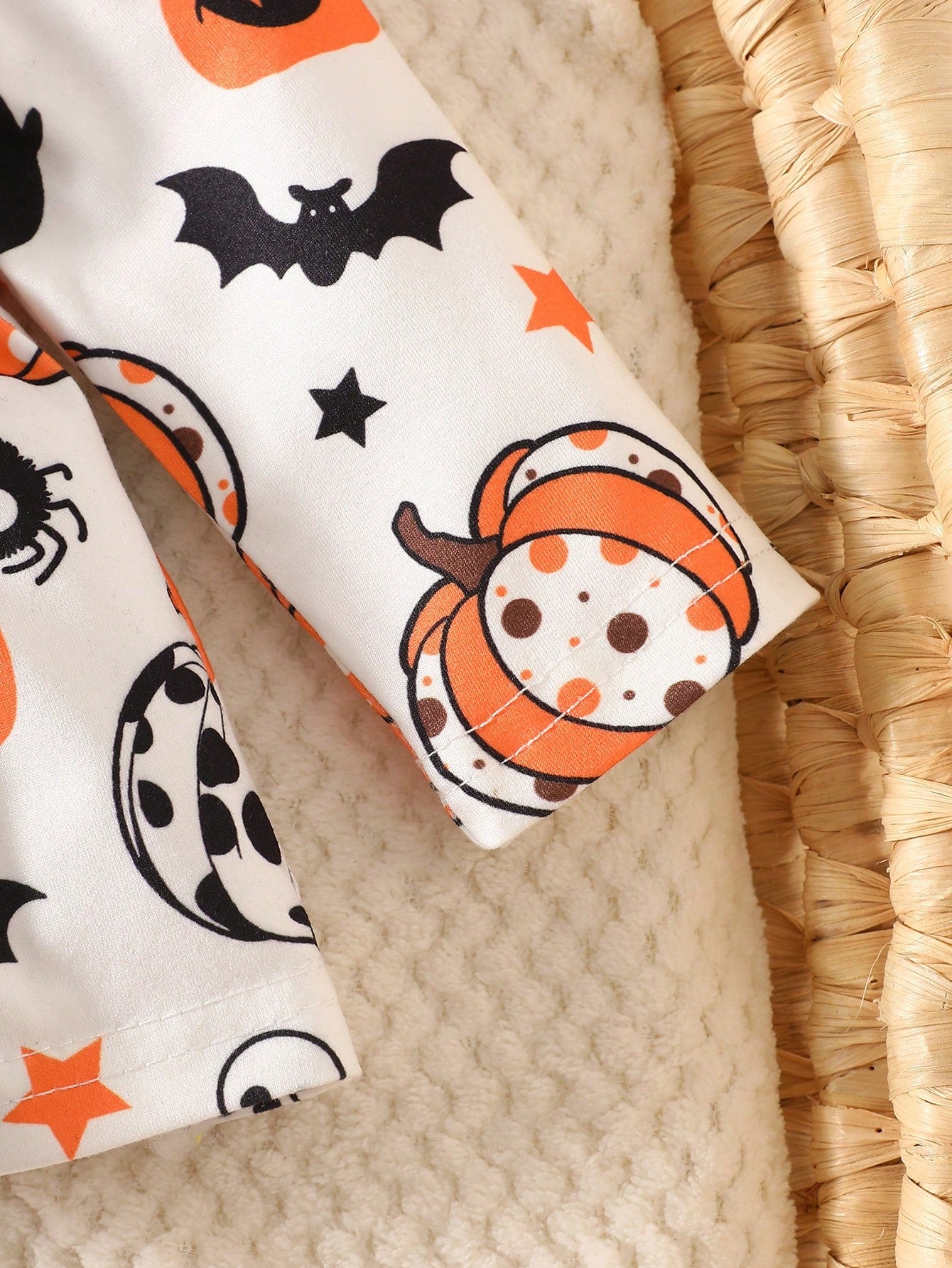 Newborn Baby Girl Autumn/Winter Outfit Set, White Round Neck Long Sleeve Top With Ghost Pumpkin Pattern And Exquisite Orange Large Bow, A-Line Waist Design, Orange Casual Long Pants With Bow, Cu
