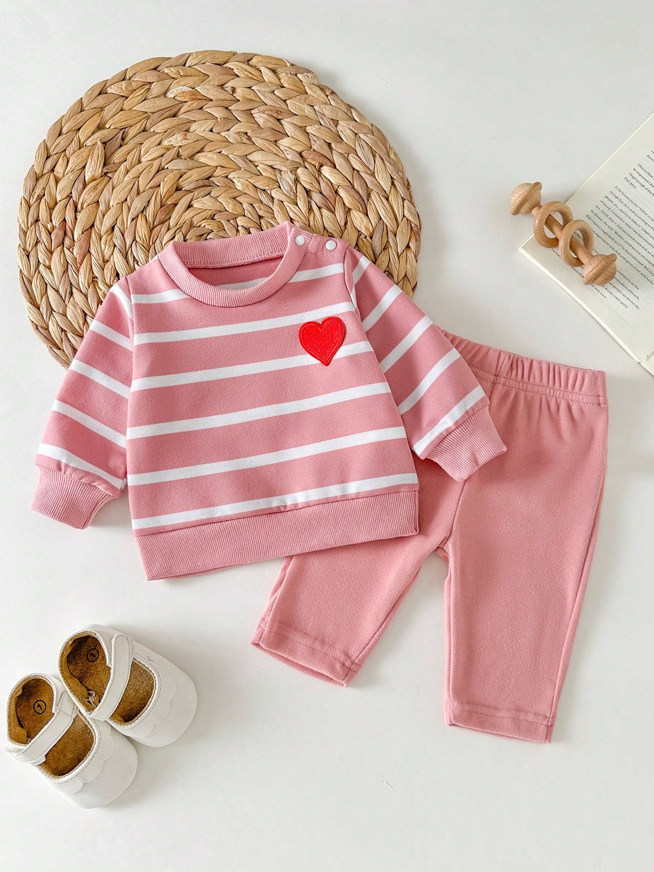 Newborn Baby Girl Casual Sweet 3D Floral Sweatshirt And Ribbed Long Pants Set