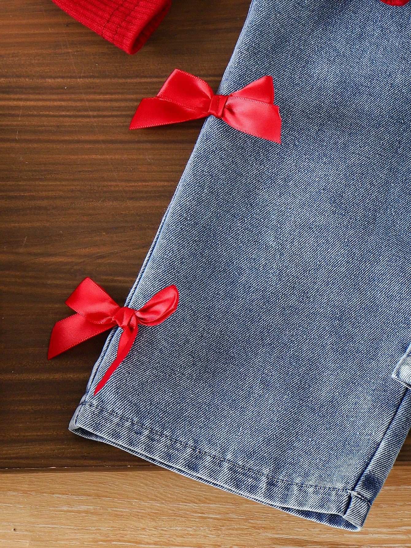 Playful Pals Baby Girls' Red Ribbed Short Sleeve T-Shirt And Blue Pants With Bow 2-Piece Outfit,Cute Summer Jeans Set,Family Matching Casual Clothes 1 To 2 Years