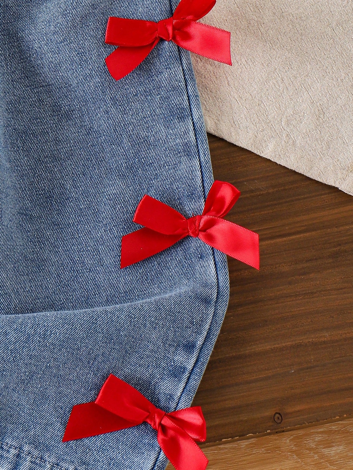 Playful Pals Baby Girls' Red Ribbed Short Sleeve T-Shirt And Blue Pants With Bow 2-Piece Outfit,Cute Summer Jeans Set,Family Matching Casual Clothes 1 To 2 Years