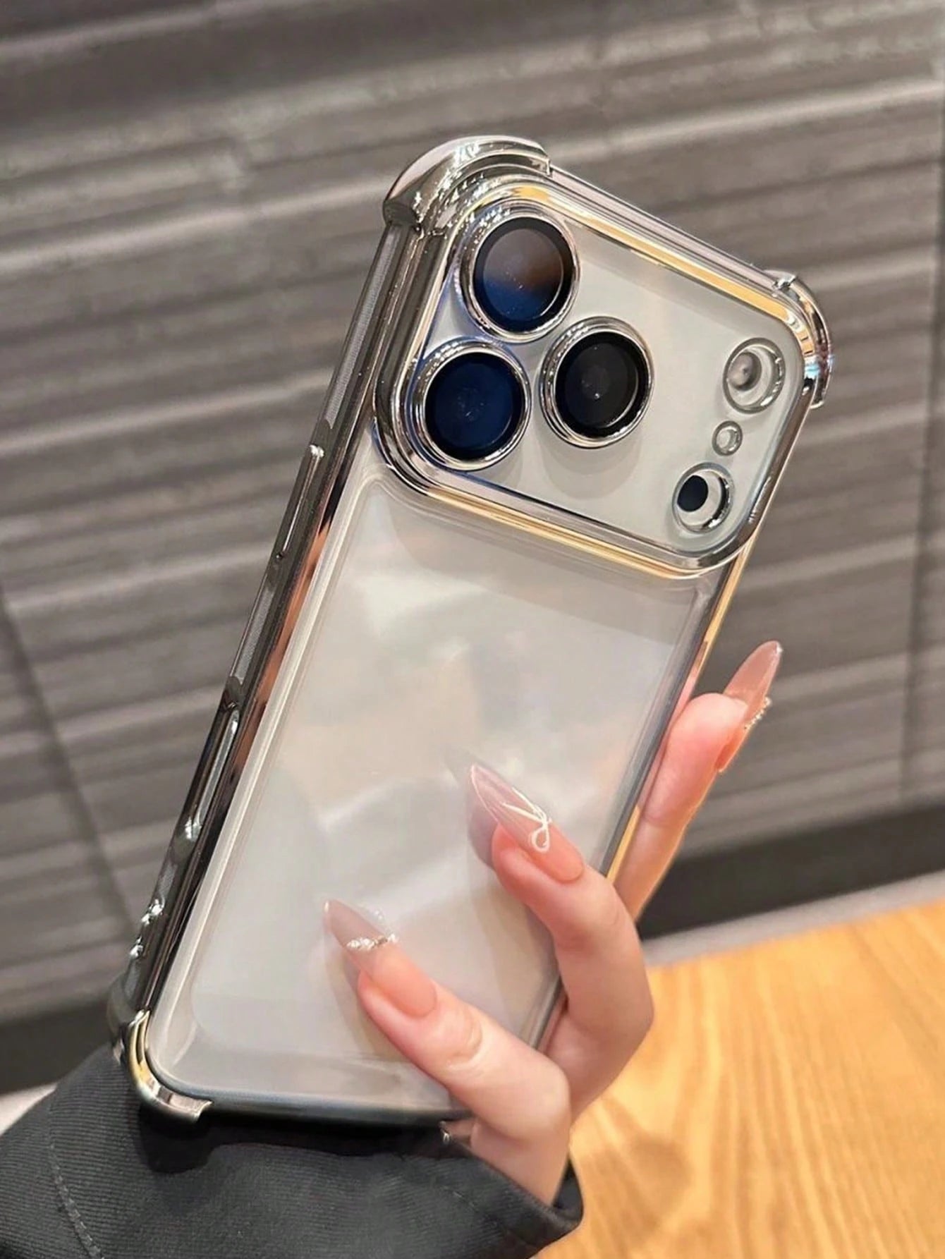 Premium Luxury Electroplated Silver Transparent Phone Case, Compatible With IPhone 17 Pro Max/17 Pro/17 Air/17/16 Pro Max/16/16 Pro/16 Plus/15/15 Pro Max/15 Pro/15 Plus/11/12/13/14 Pro Max/XS/XR/11 Pr