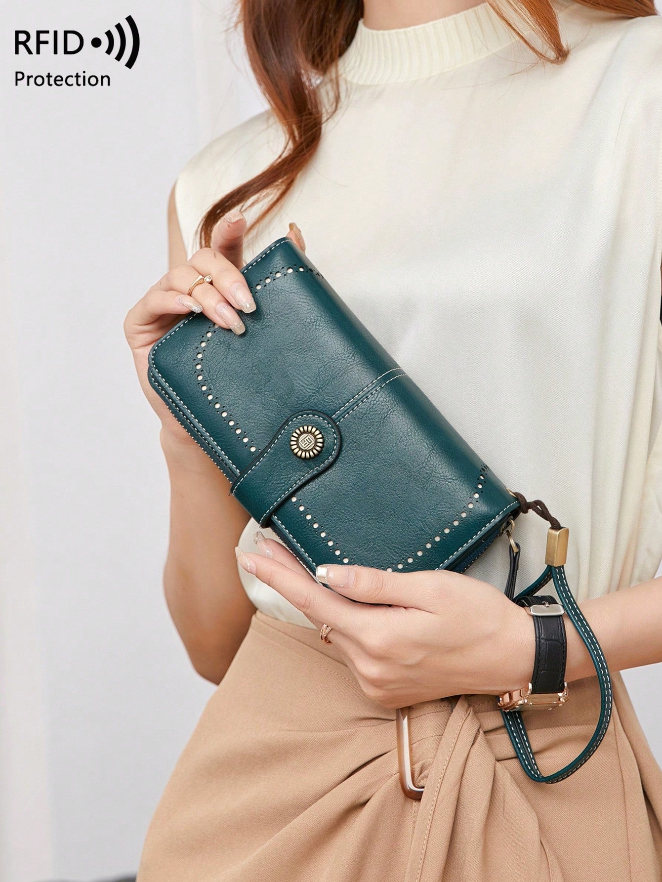 RFID Blocking Large Capacity Tri-Fold Multi-Card Slot PU Solid Color Zipper Snap Wallet, Multi-Functional European And American New Vintage Women's Wallet With Wrist Strap, Valentine's Day Gift For Wi