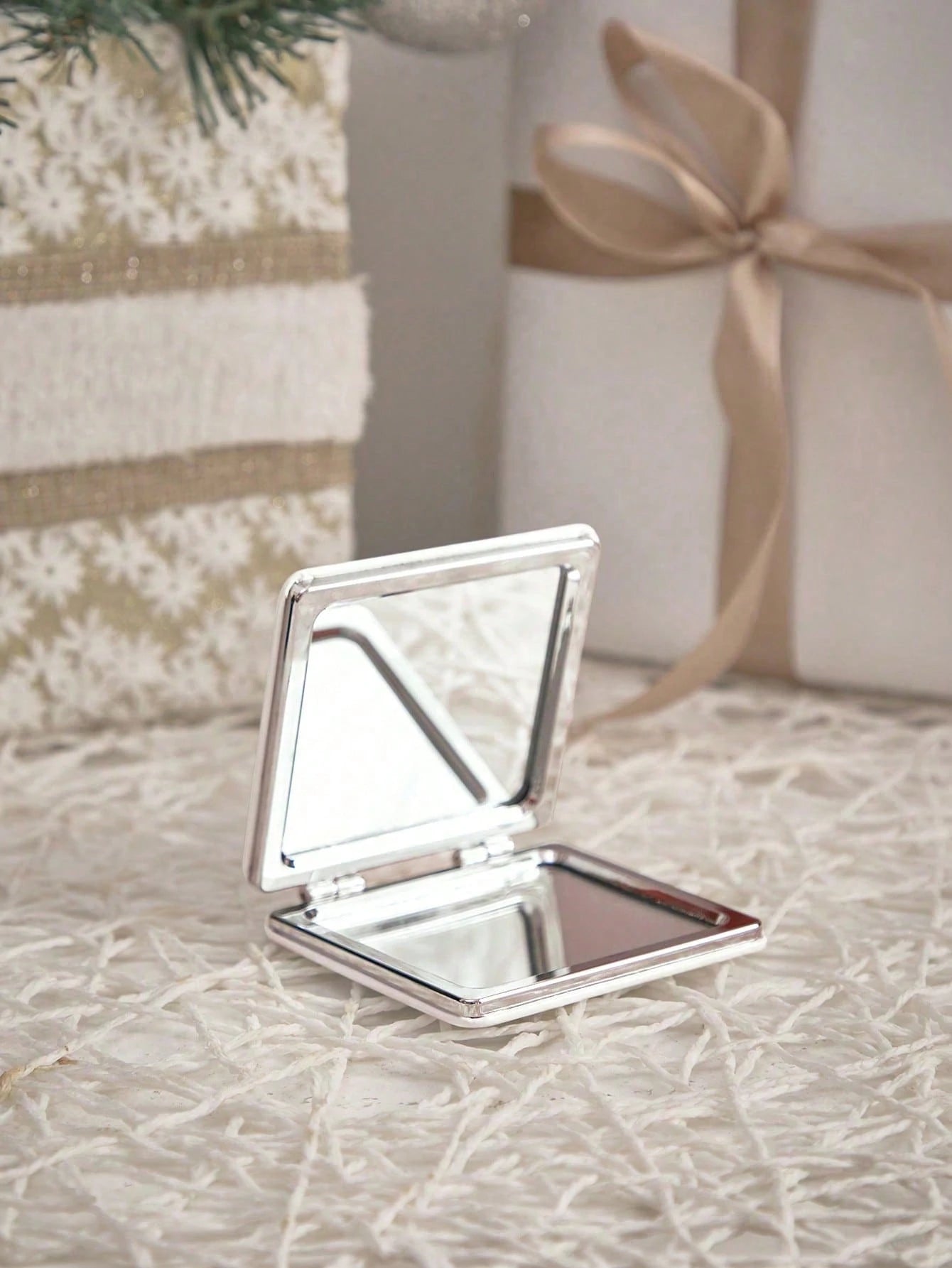 ROMWE Grunge Punk 1pc PU Leopard Print Double-Sided Folding Makeup Pocket Mirror, Portable, Creative Metal Mirror For Women/Students, Random Floral Pattern Design