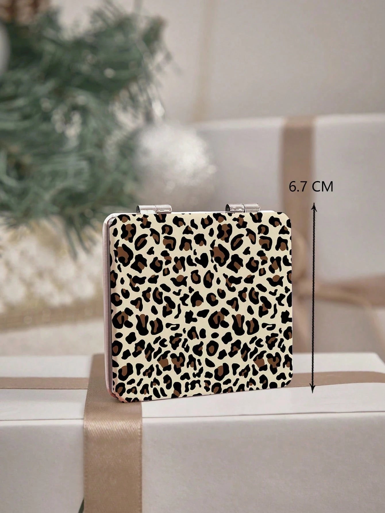 ROMWE Grunge Punk 1pc PU Leopard Print Double-Sided Folding Makeup Pocket Mirror, Portable, Creative Metal Mirror For Women/Students, Random Floral Pattern Design