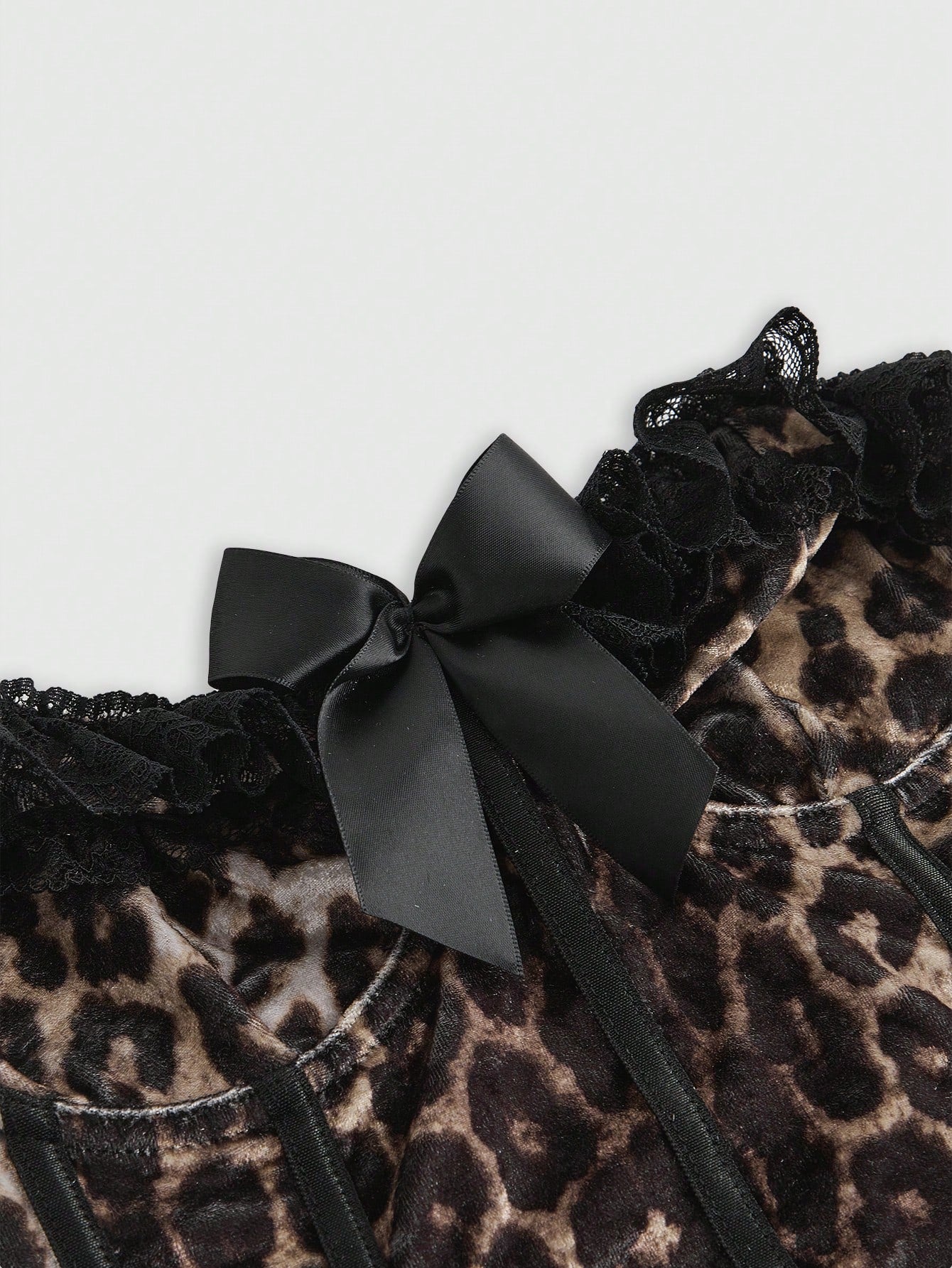 ROMWE J-Fashion Y2K Leopard Print Lace Patchwork Bow Decor Sexy Women Top