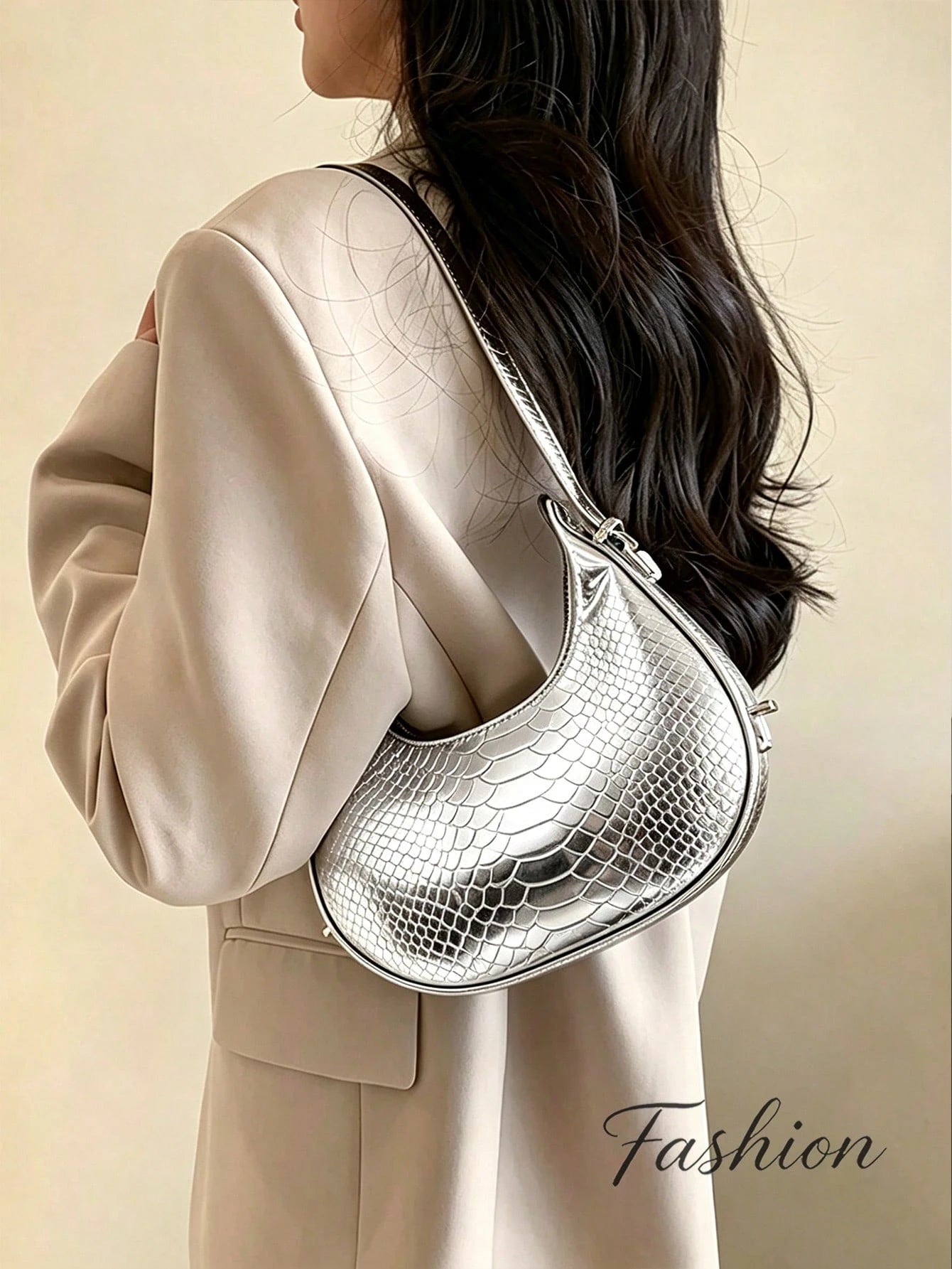Silver Underarm Bag, Crocodile-Embossed Crescent,Metallic Shiny,Loaf Sexy Street Tote/Hobo,A Top Choice For Datesperfect Parties,Street Style,Clubbing