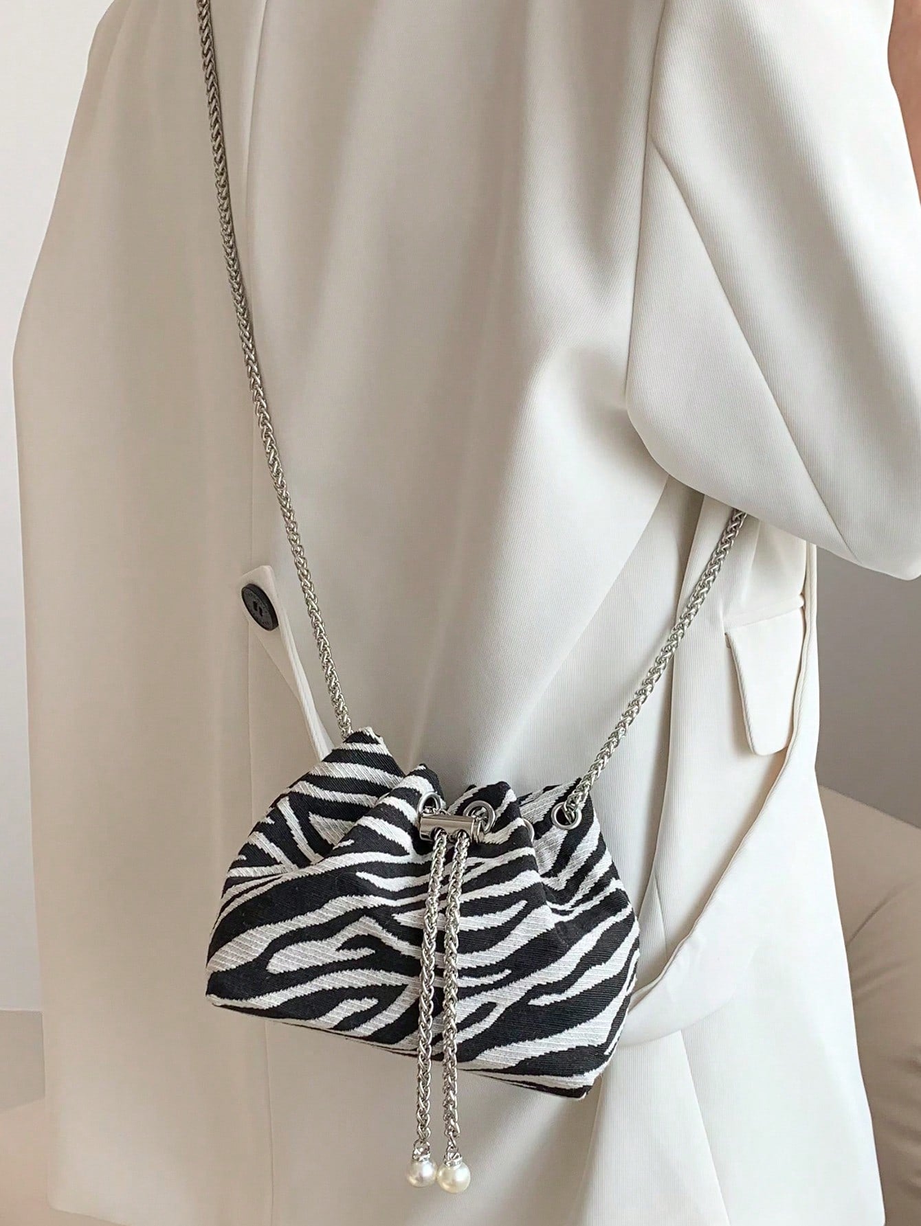 Small Bucket Bag Zebra Striped Pattern Drawstring Design Pearl Decor