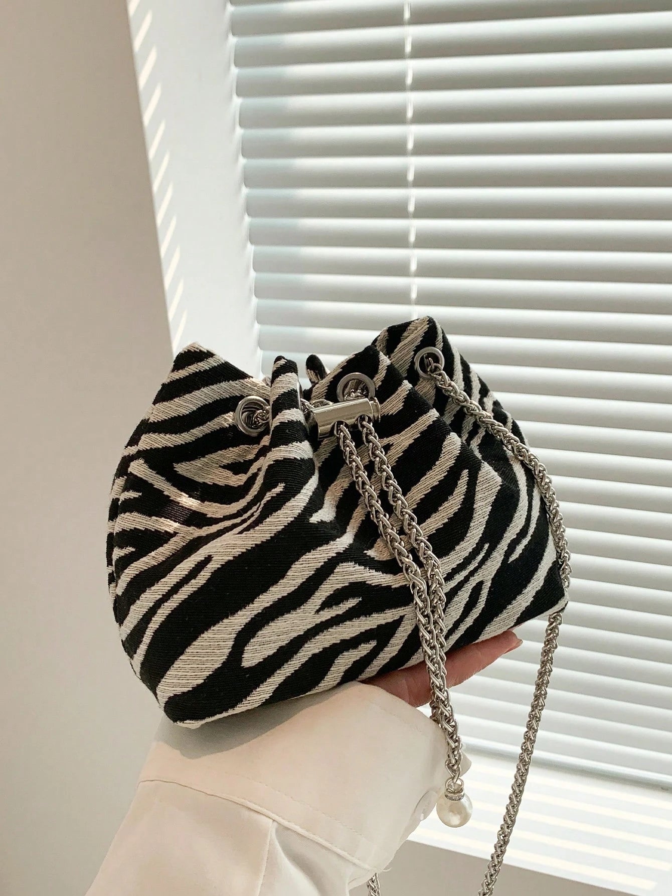 Small Bucket Bag Zebra Striped Pattern Drawstring Design Pearl Decor