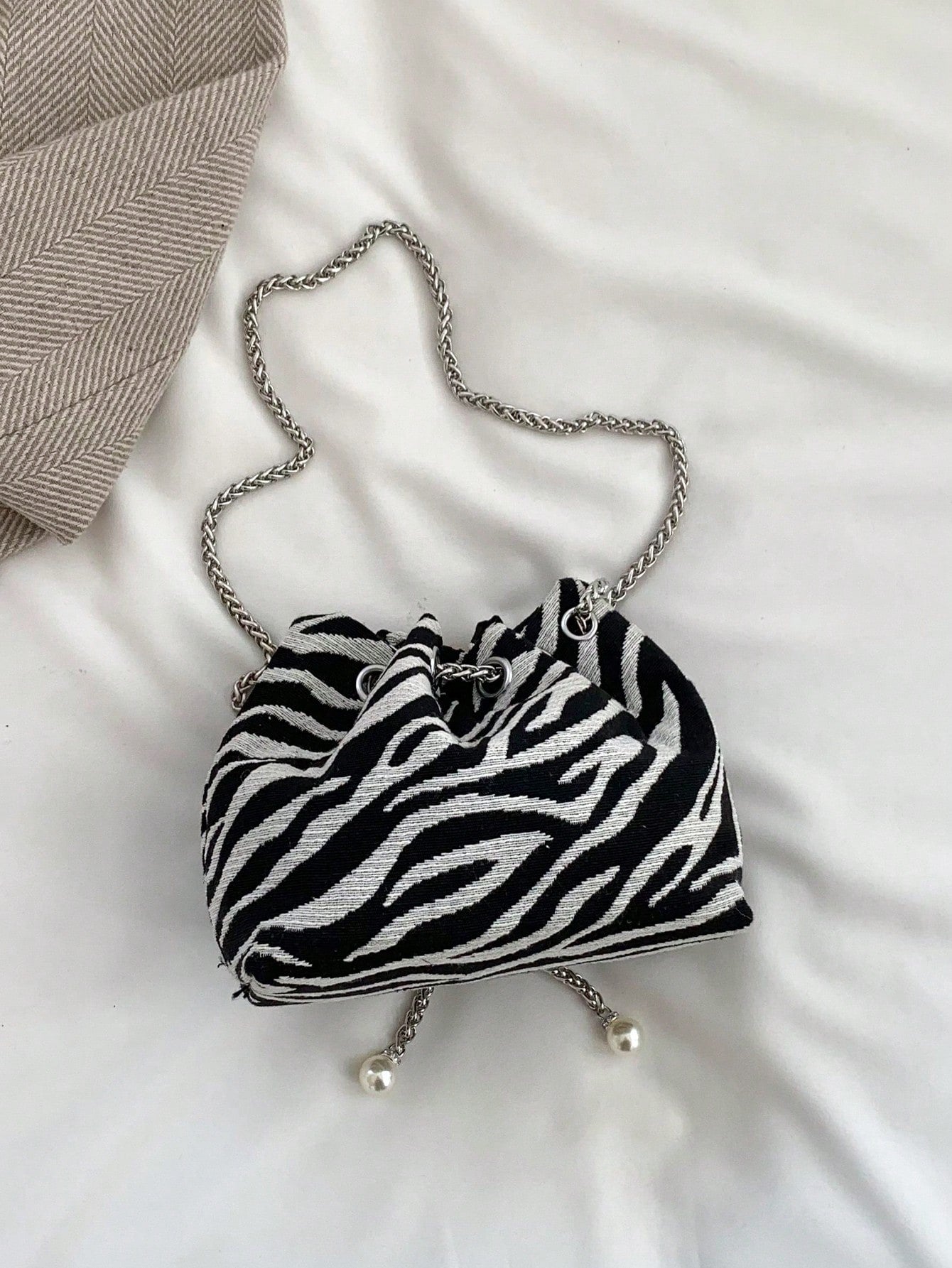 Small Bucket Bag Zebra Striped Pattern Drawstring Design Pearl Decor