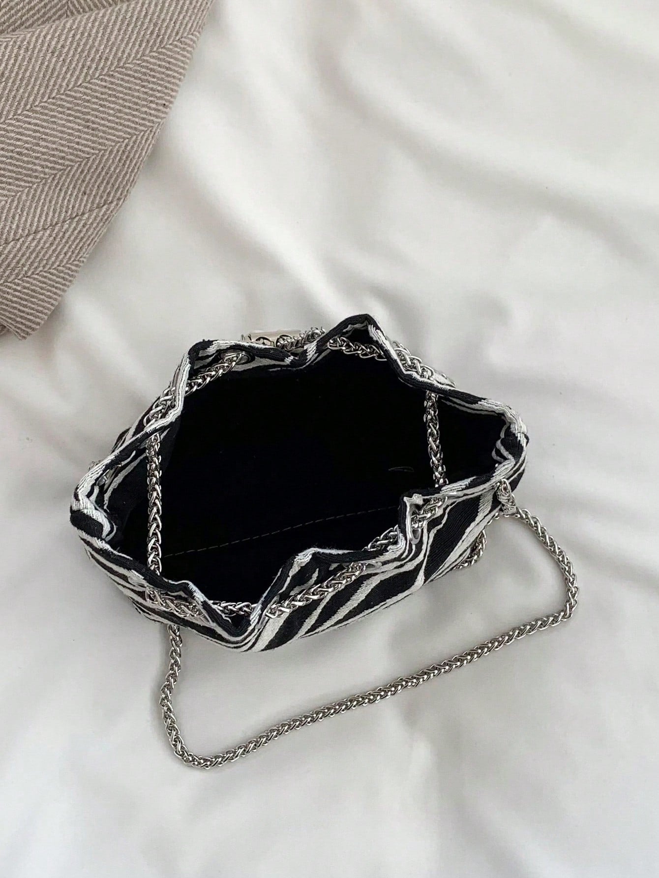Small Bucket Bag Zebra Striped Pattern Drawstring Design Pearl Decor